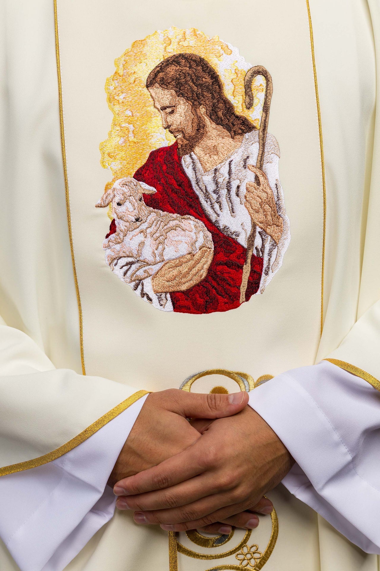 Ecru chasuble with the image of Jesus the Good Shepherd