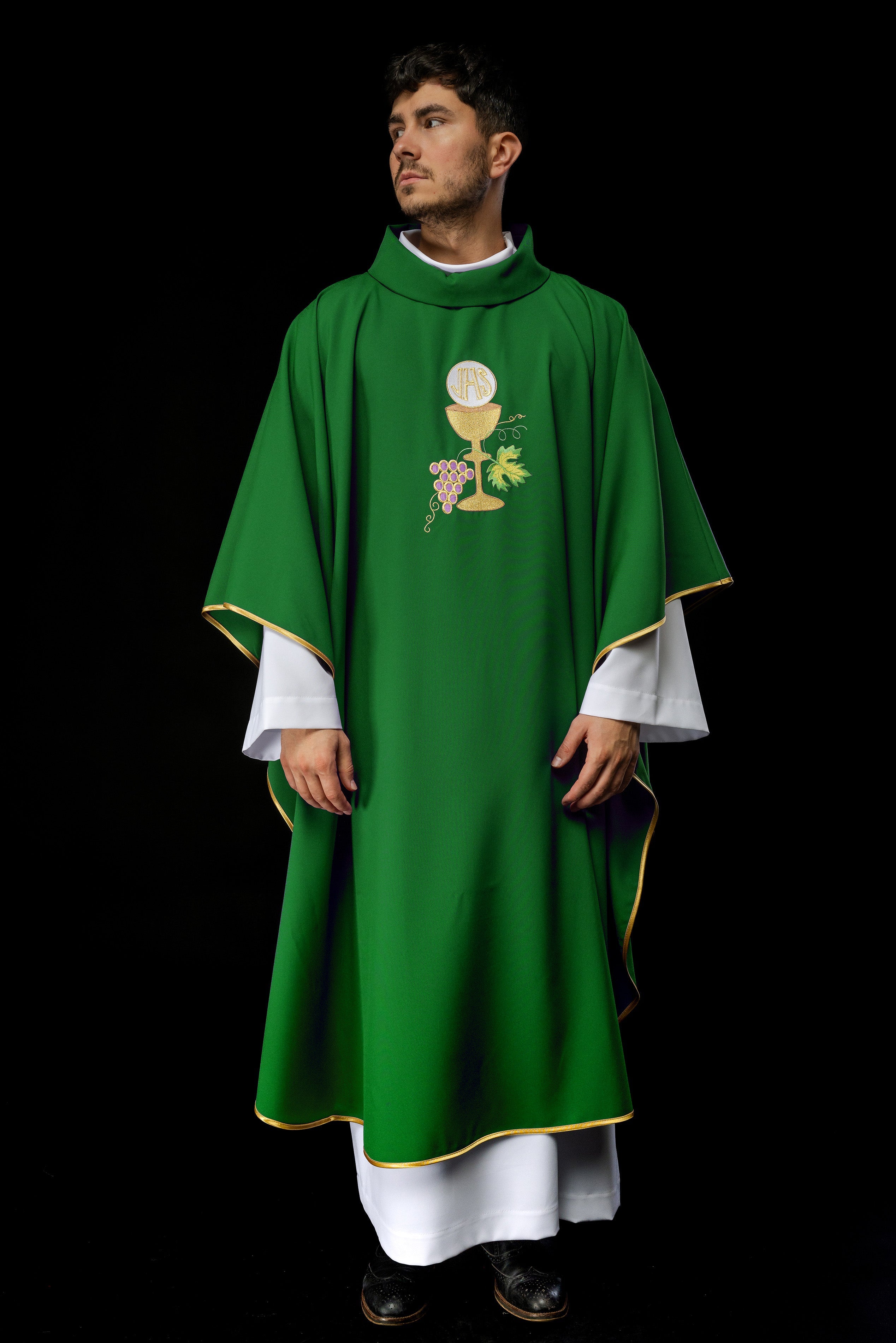 Embroidered chasuble Green Chalice Grape