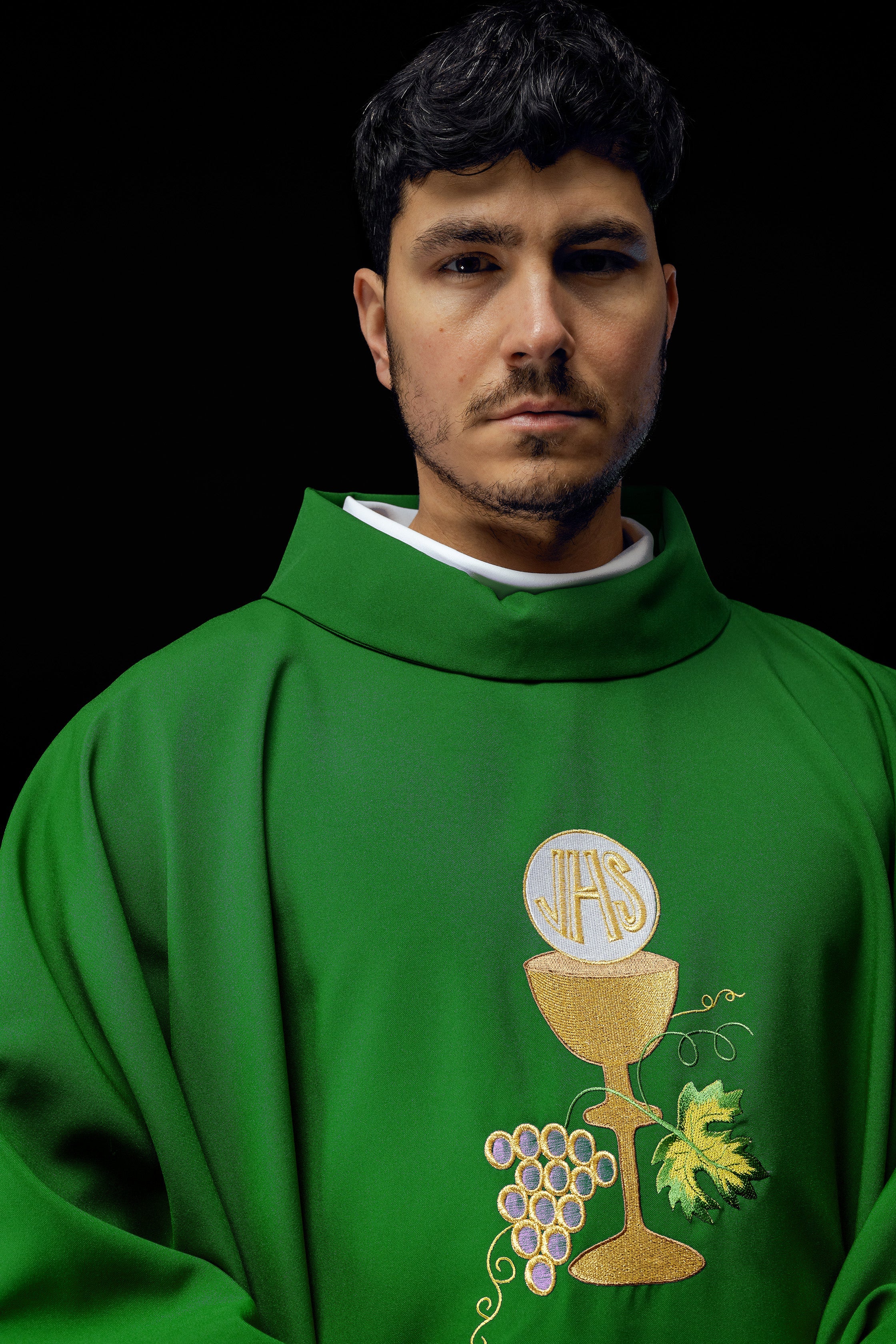 Embroidered chasuble Green Chalice Grape