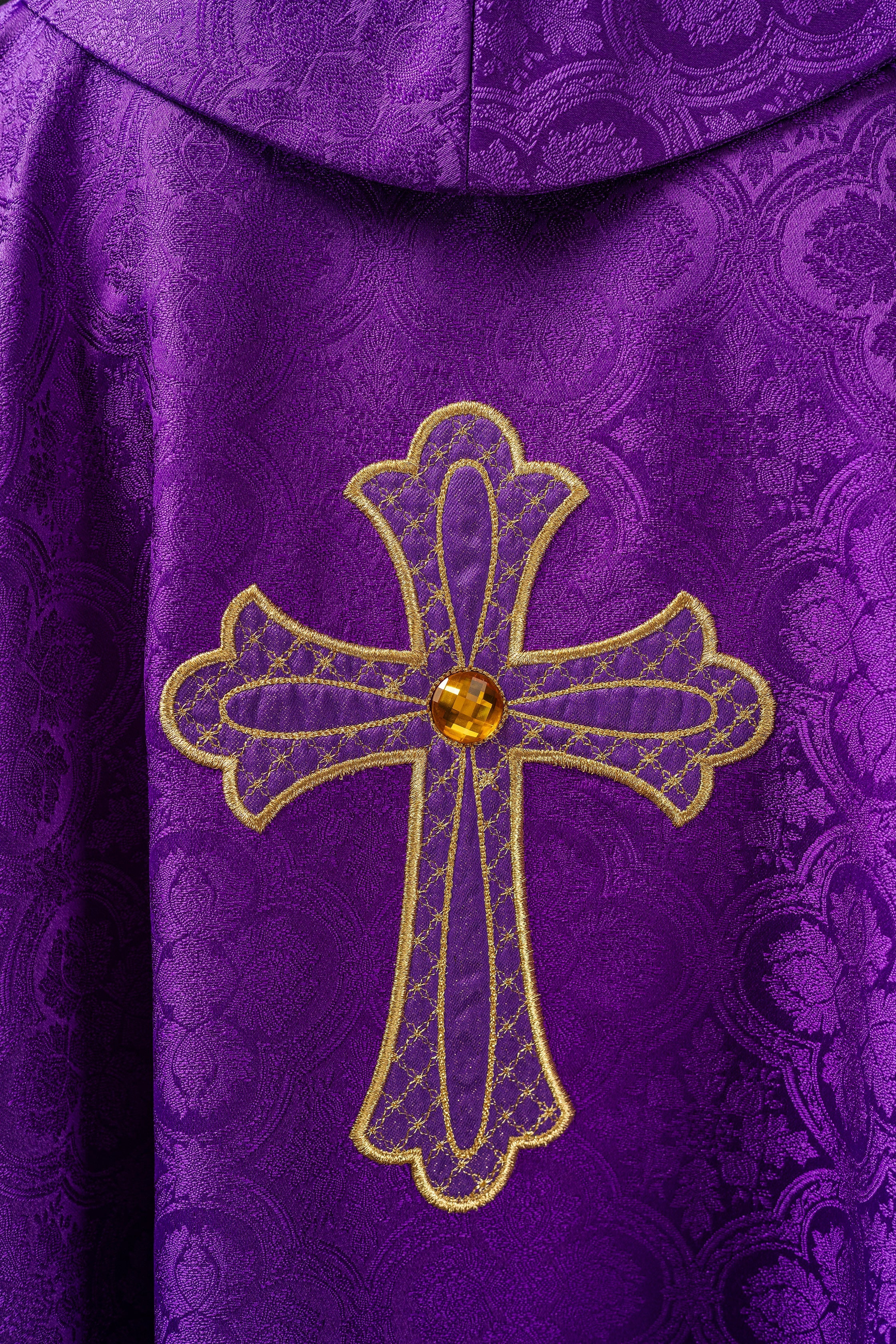 Embroidered chasuble with symbol of the cross Purple