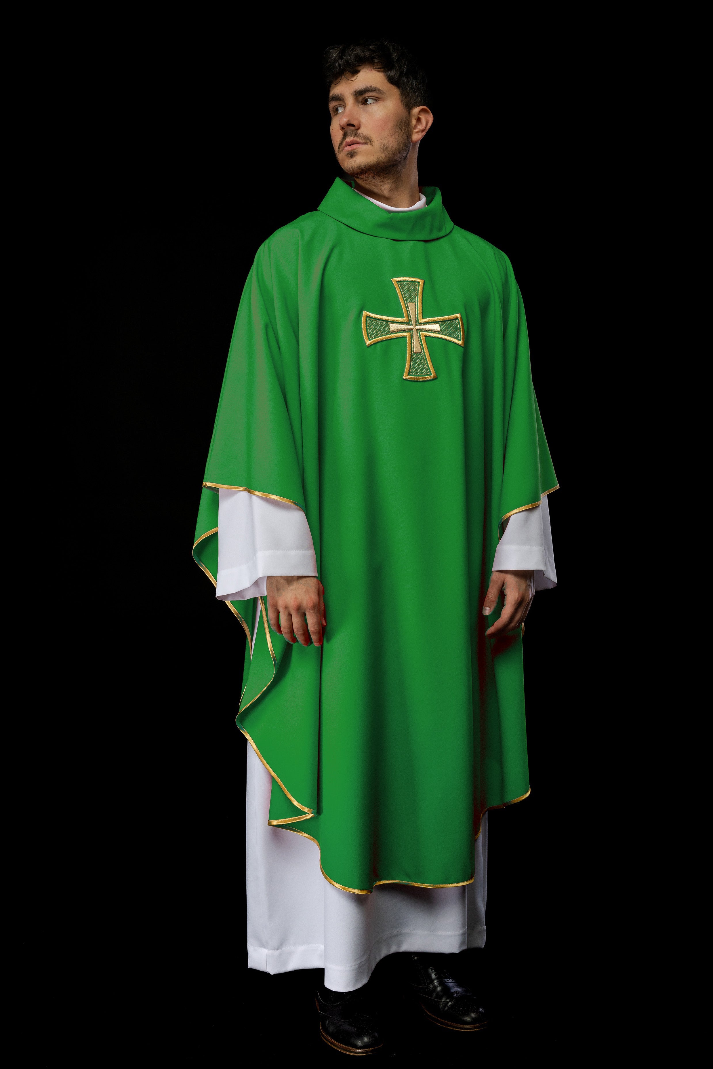 Embroidered chasuble Green with Cross motif