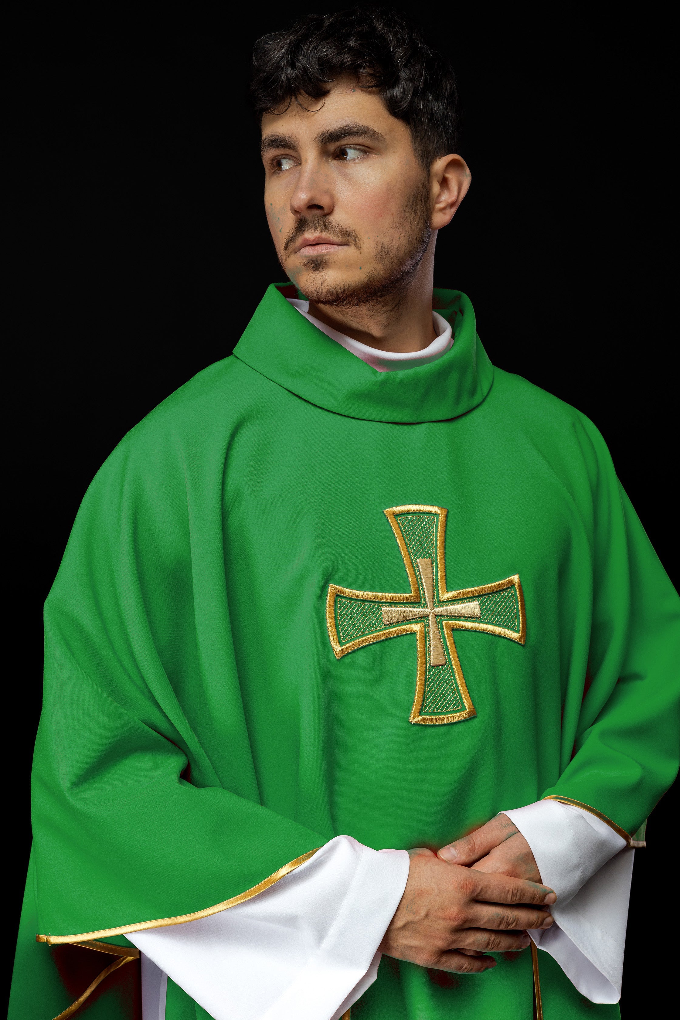 Embroidered chasuble Green with Cross motif