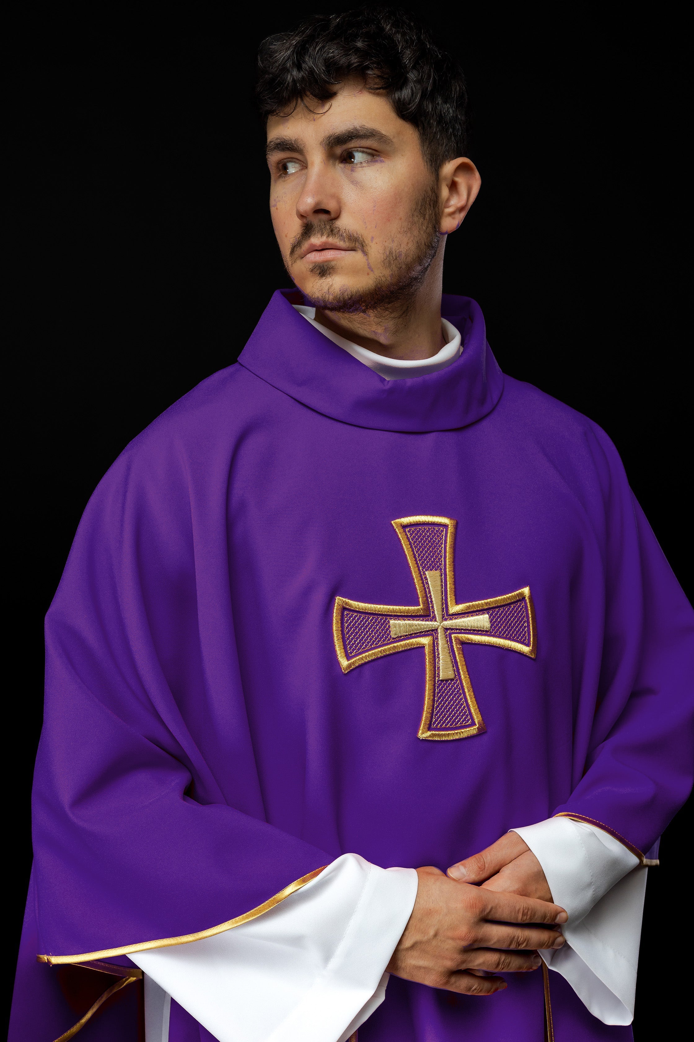 IHS embroidered chasuble Purple