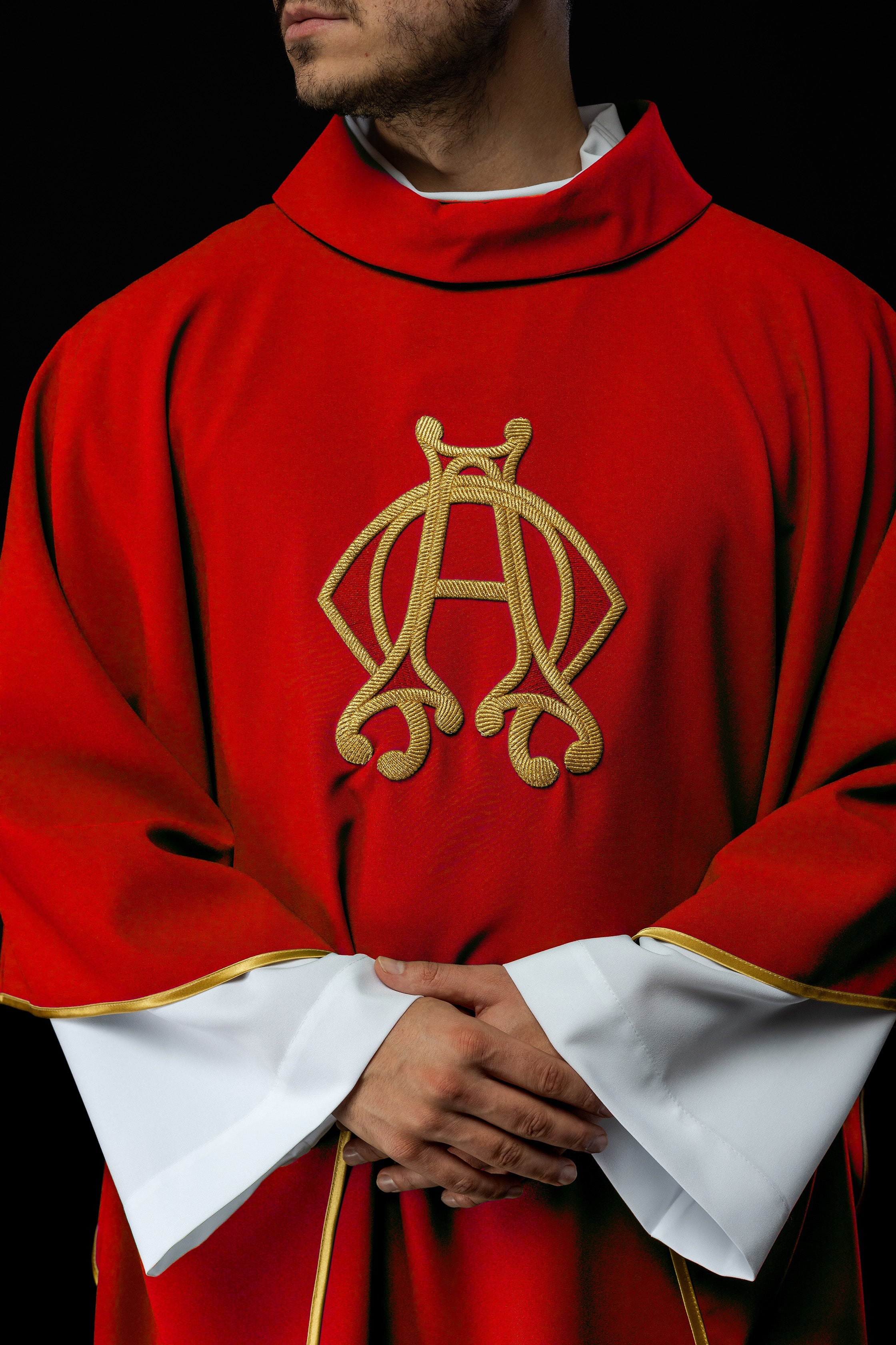 Embroidered chasuble Red motif of Alpha and Omega