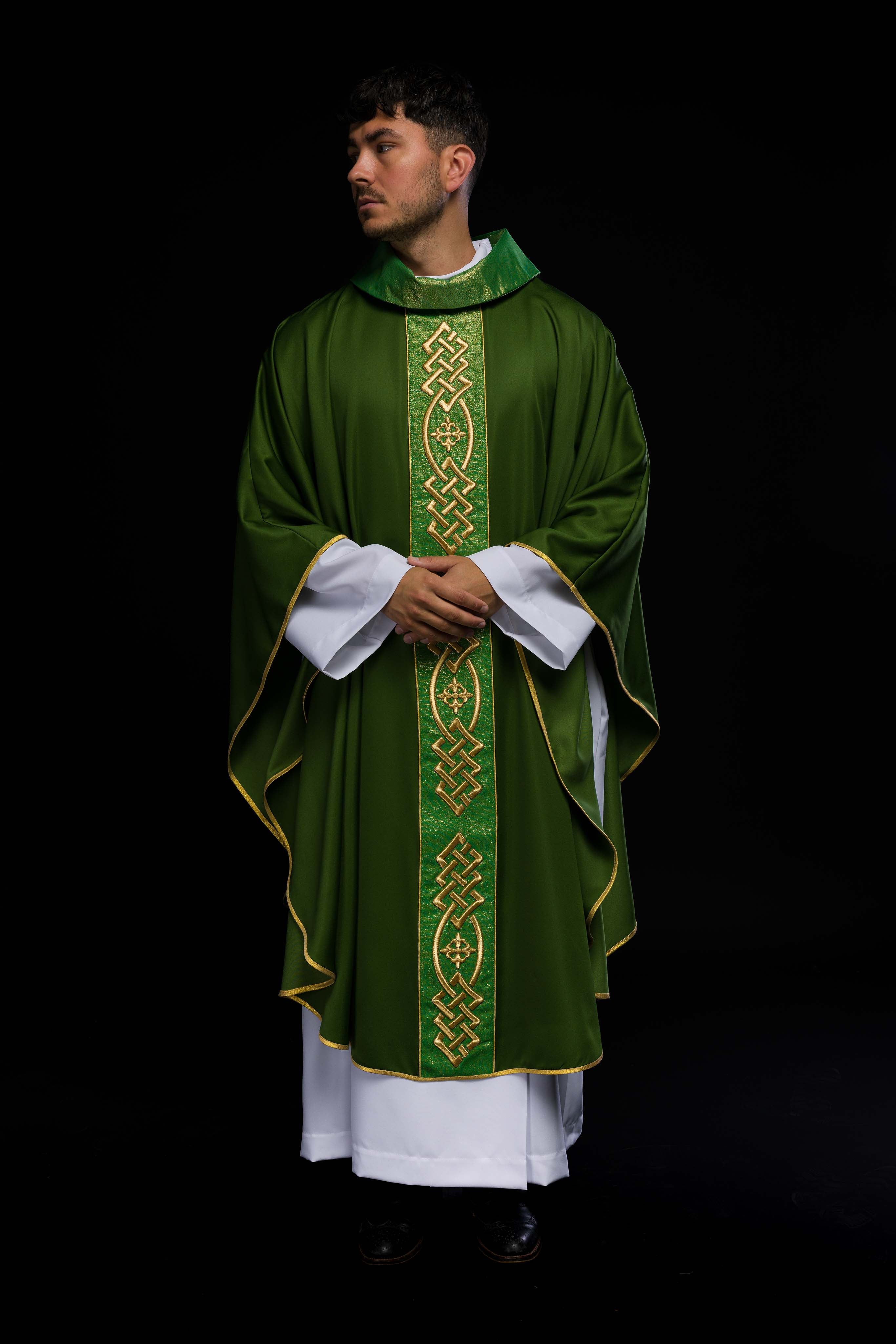 Embroidered chasuble Green Decorative Belt with Crosses