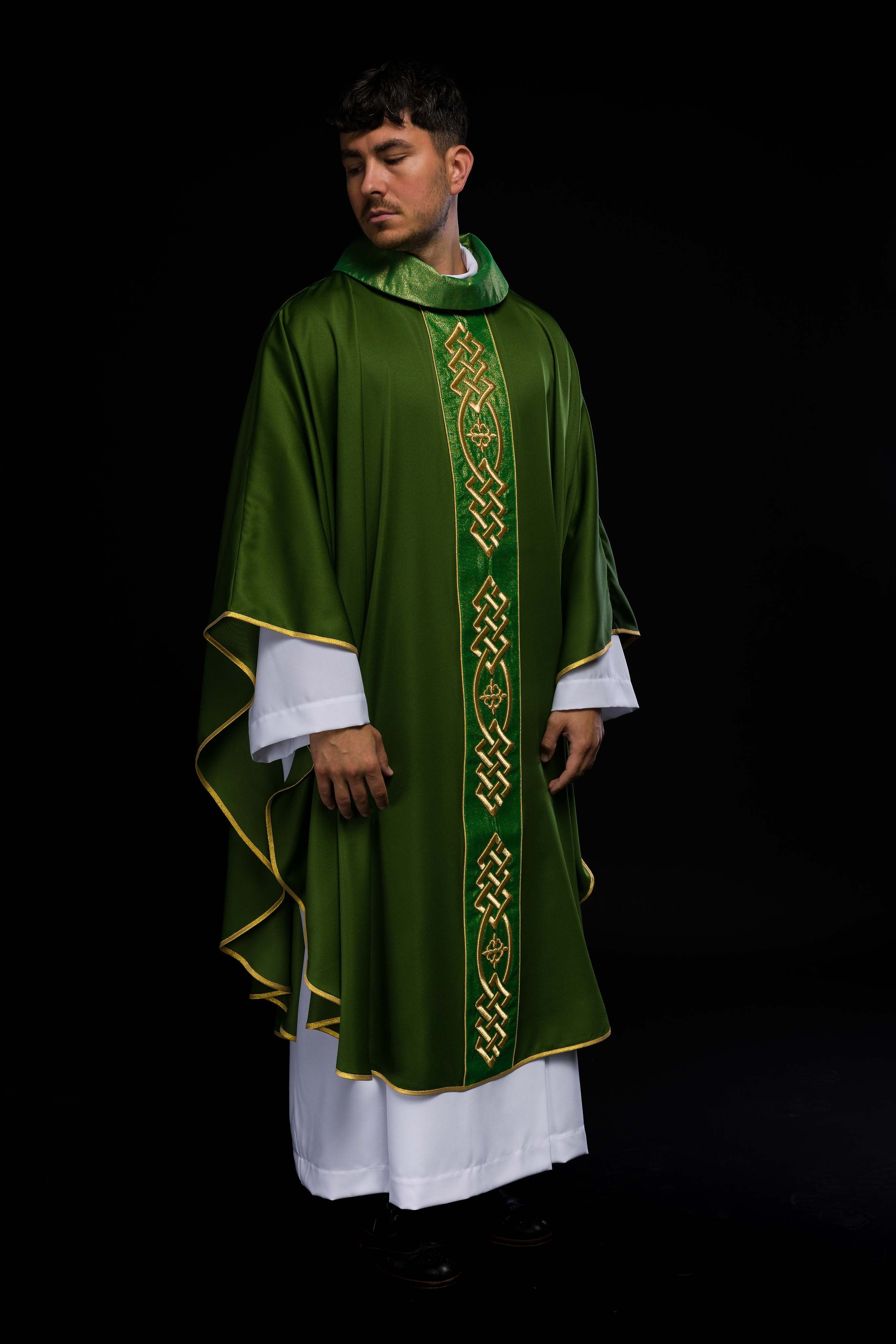 Embroidered chasuble Green Decorative Belt with Crosses