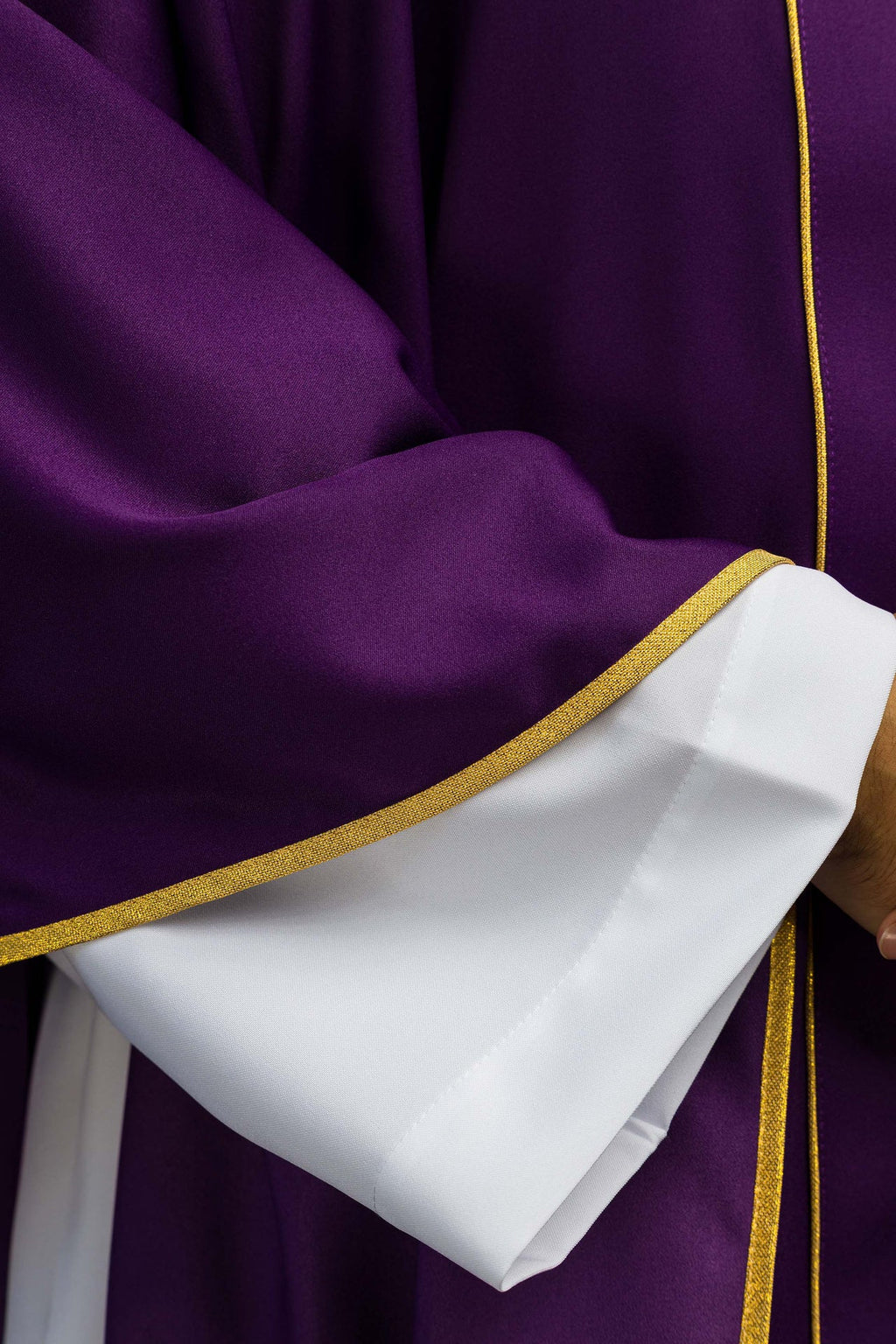 Chasuble Cross and ears in Purple