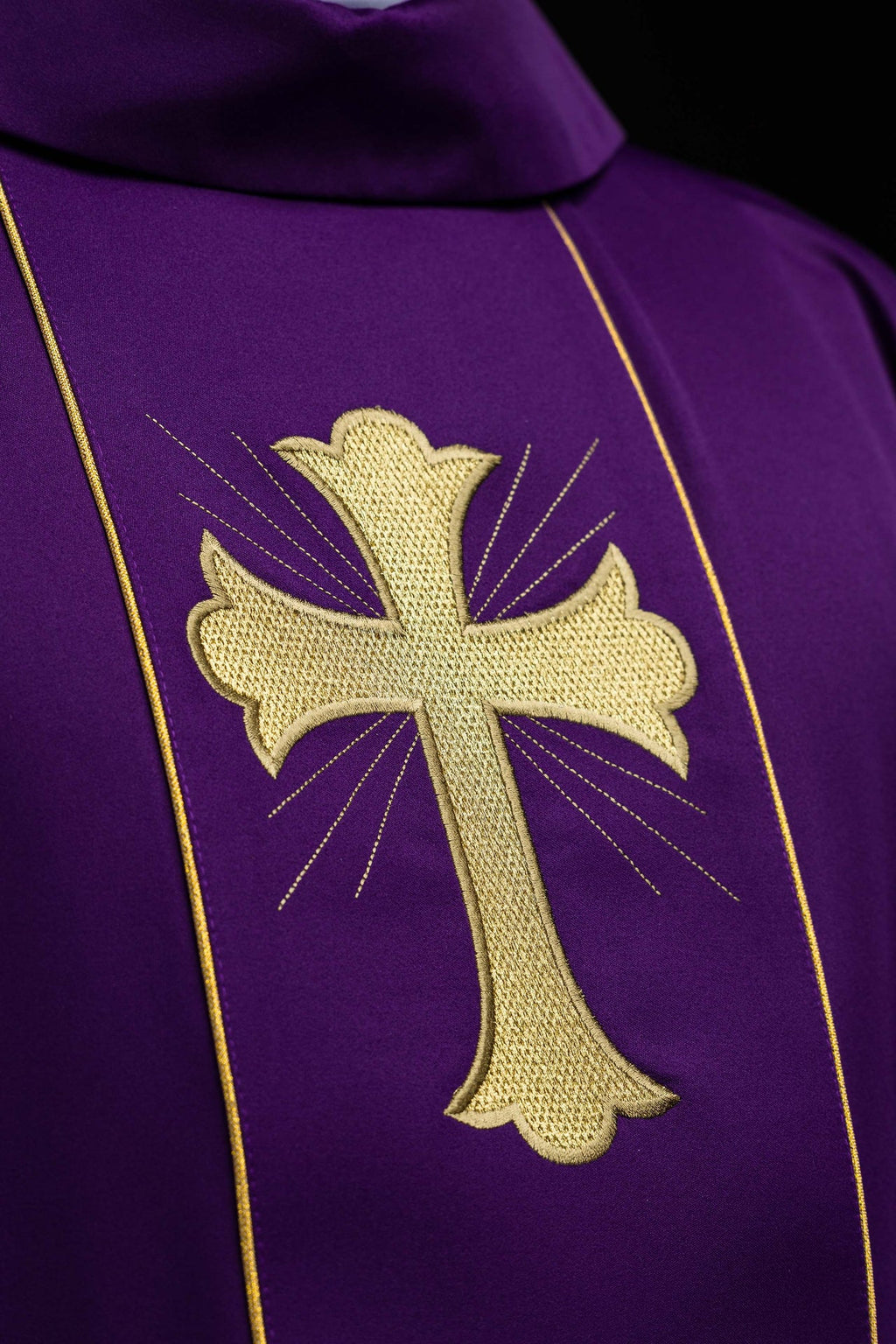 Chasuble Cross and ears in Purple