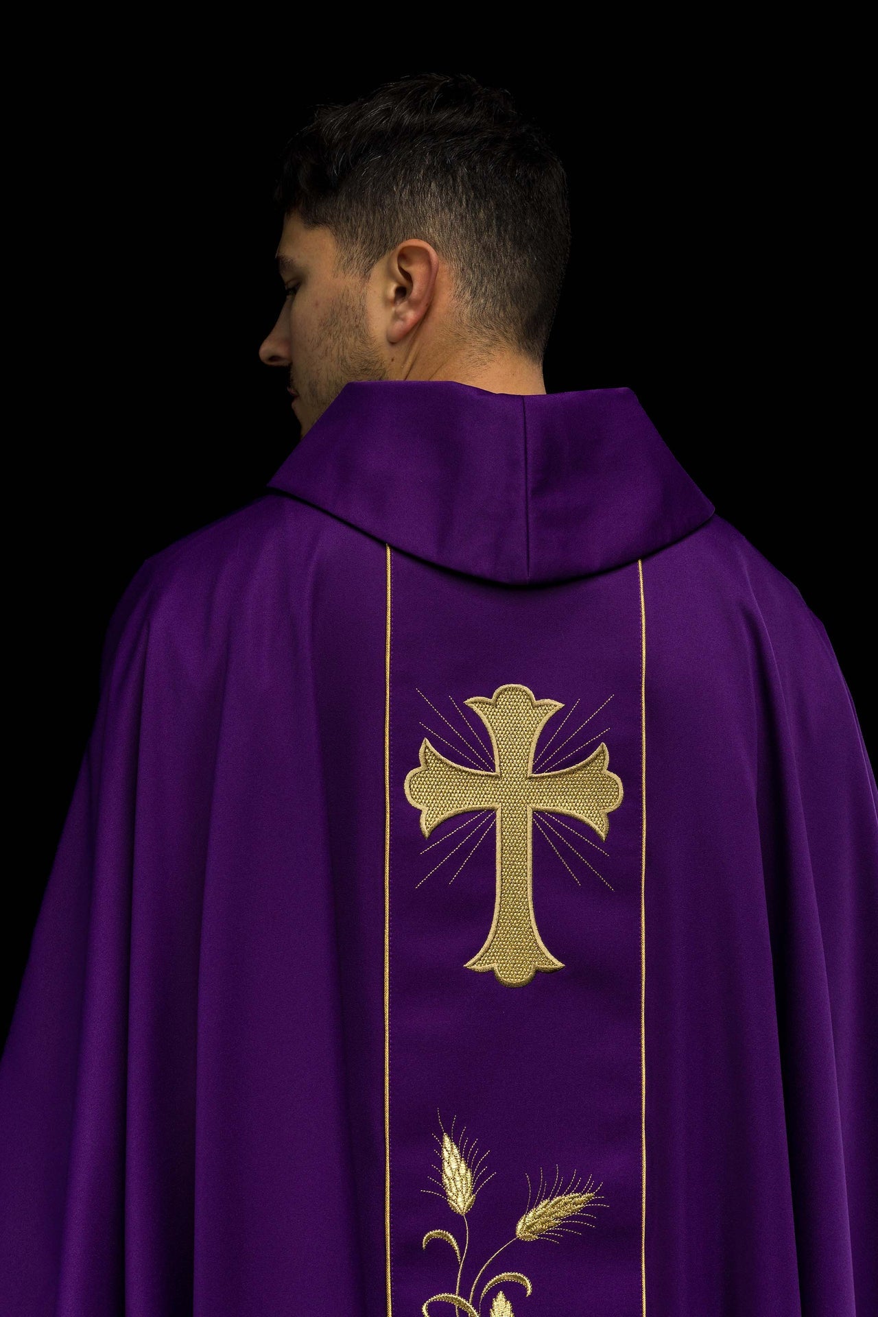 Chasuble Cross and ears in Purple