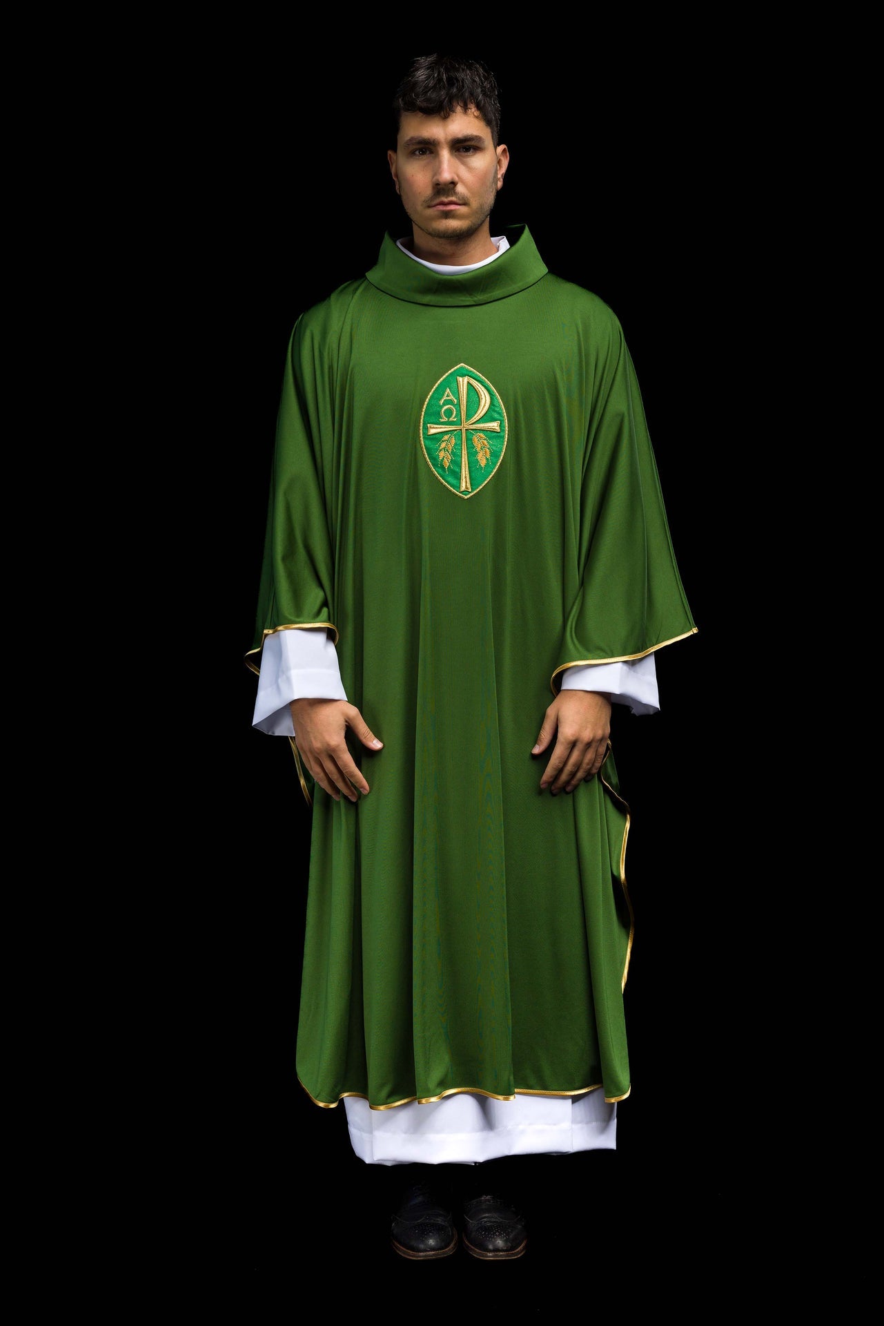 Chasuble embroidered cross green lightweight knitted fabric SACROLITE