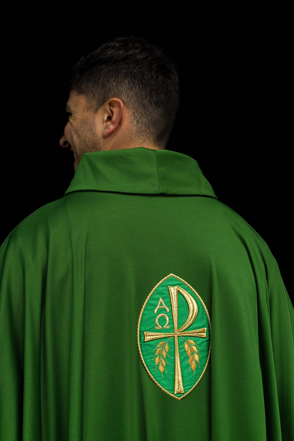 Chasuble embroidered cross green lightweight knitted fabric SACROLITE