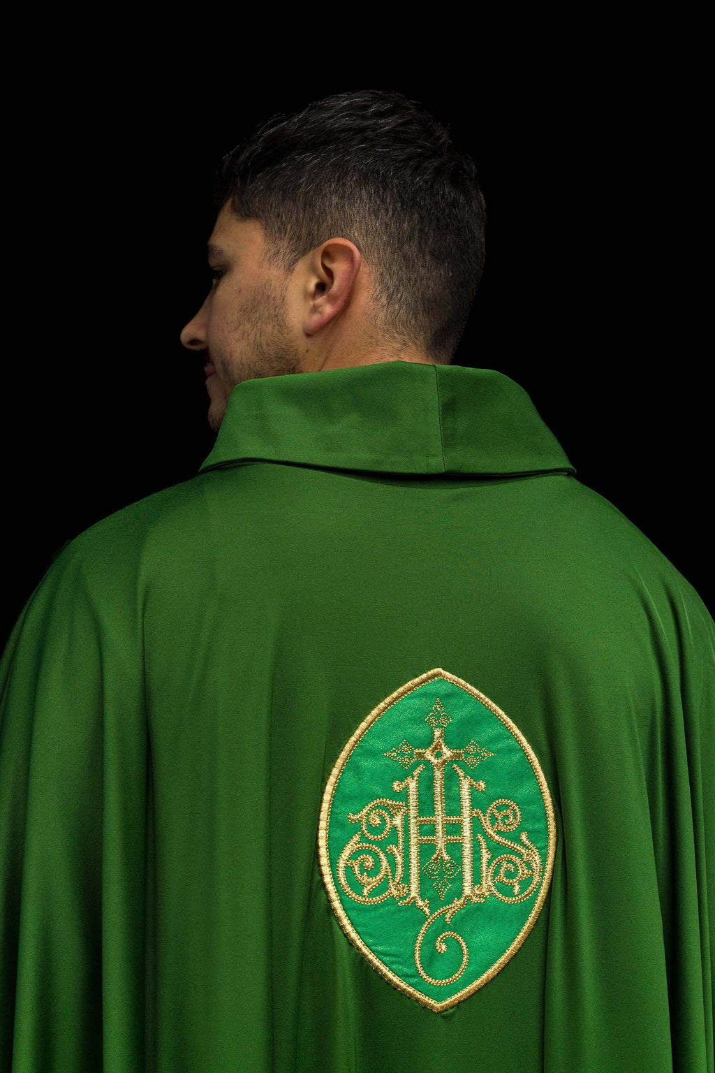 Chasuble embroidered with IHS lightweight SACROLITE knitted fabric