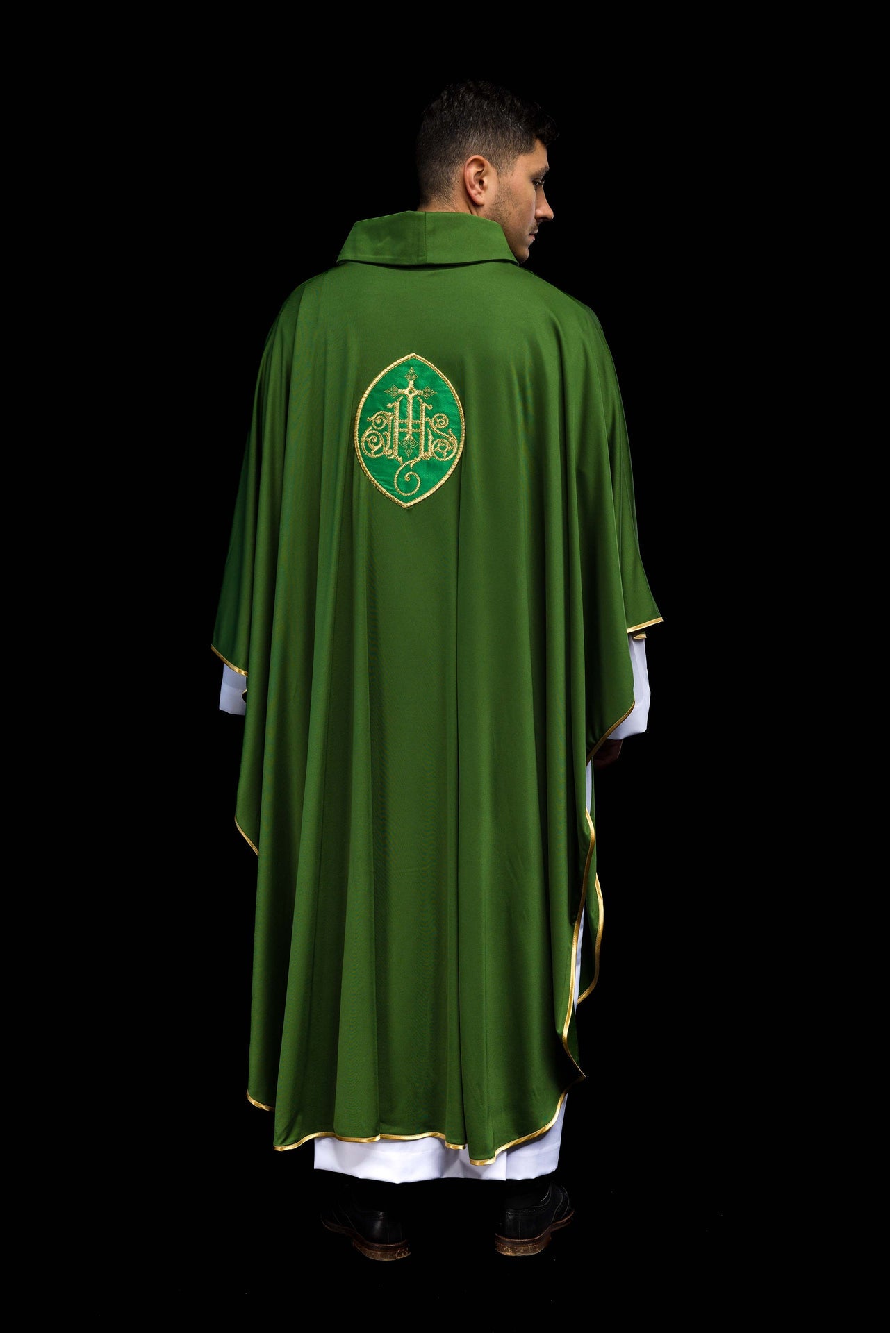 Chasuble embroidered with IHS lightweight SACROLITE knitted fabric