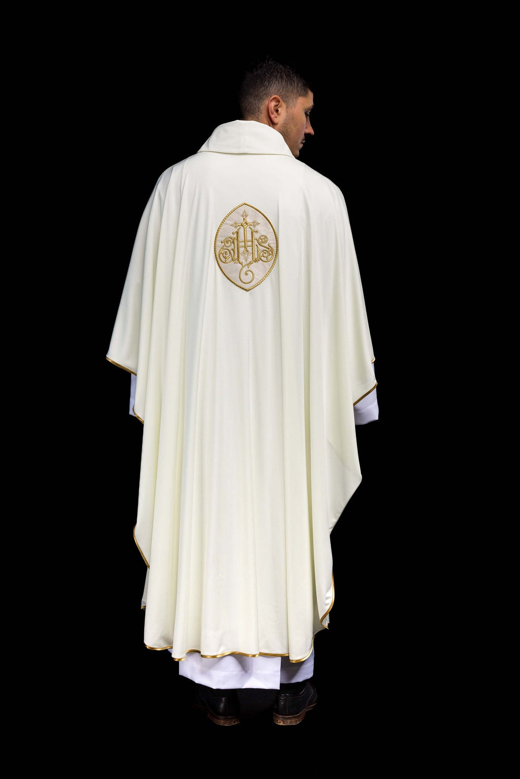 Chasuble embroidered with IHS lightweight SACROLITE knitted fabric