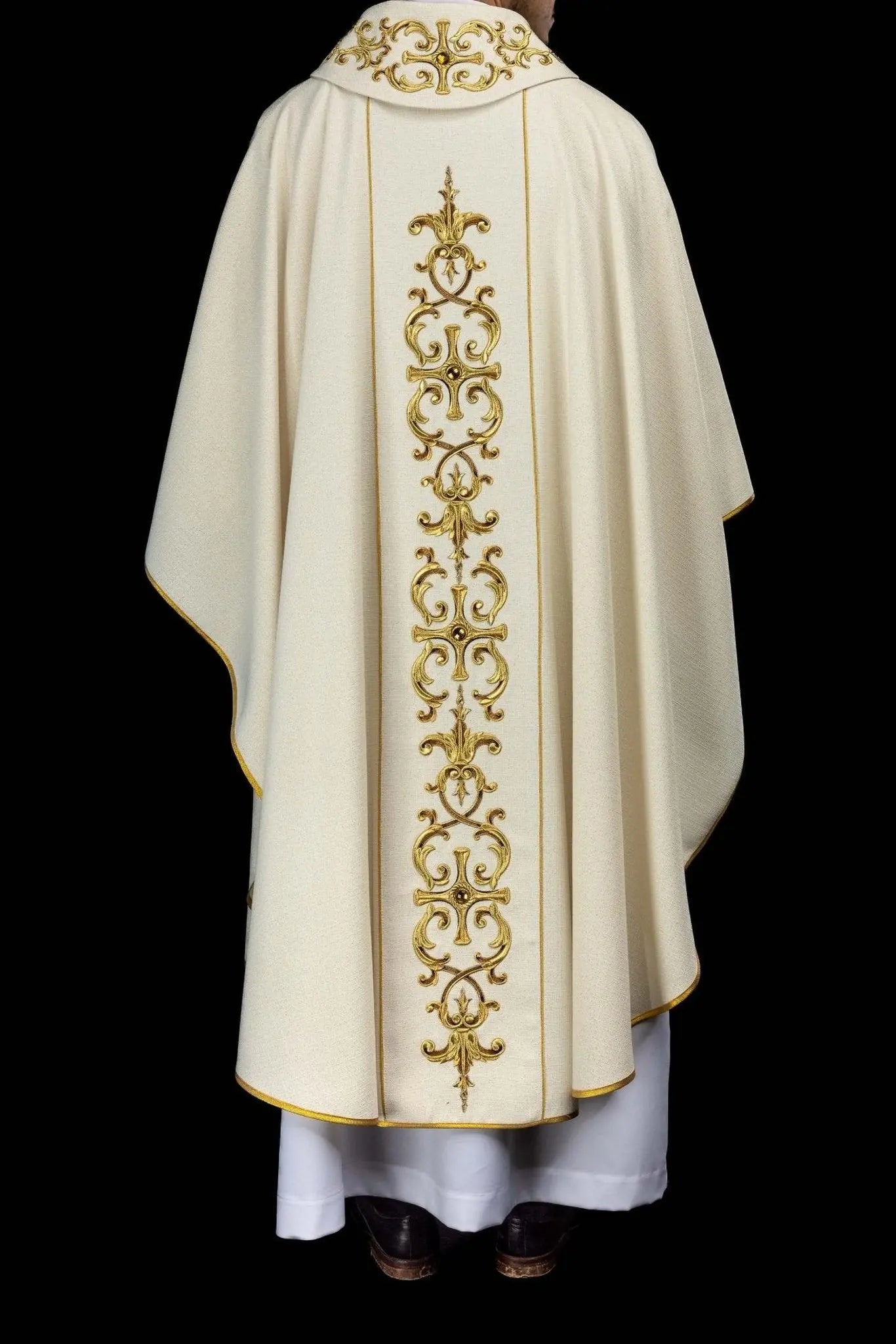 Richly Embroidered Chasuble with Our Lady of the Rosary