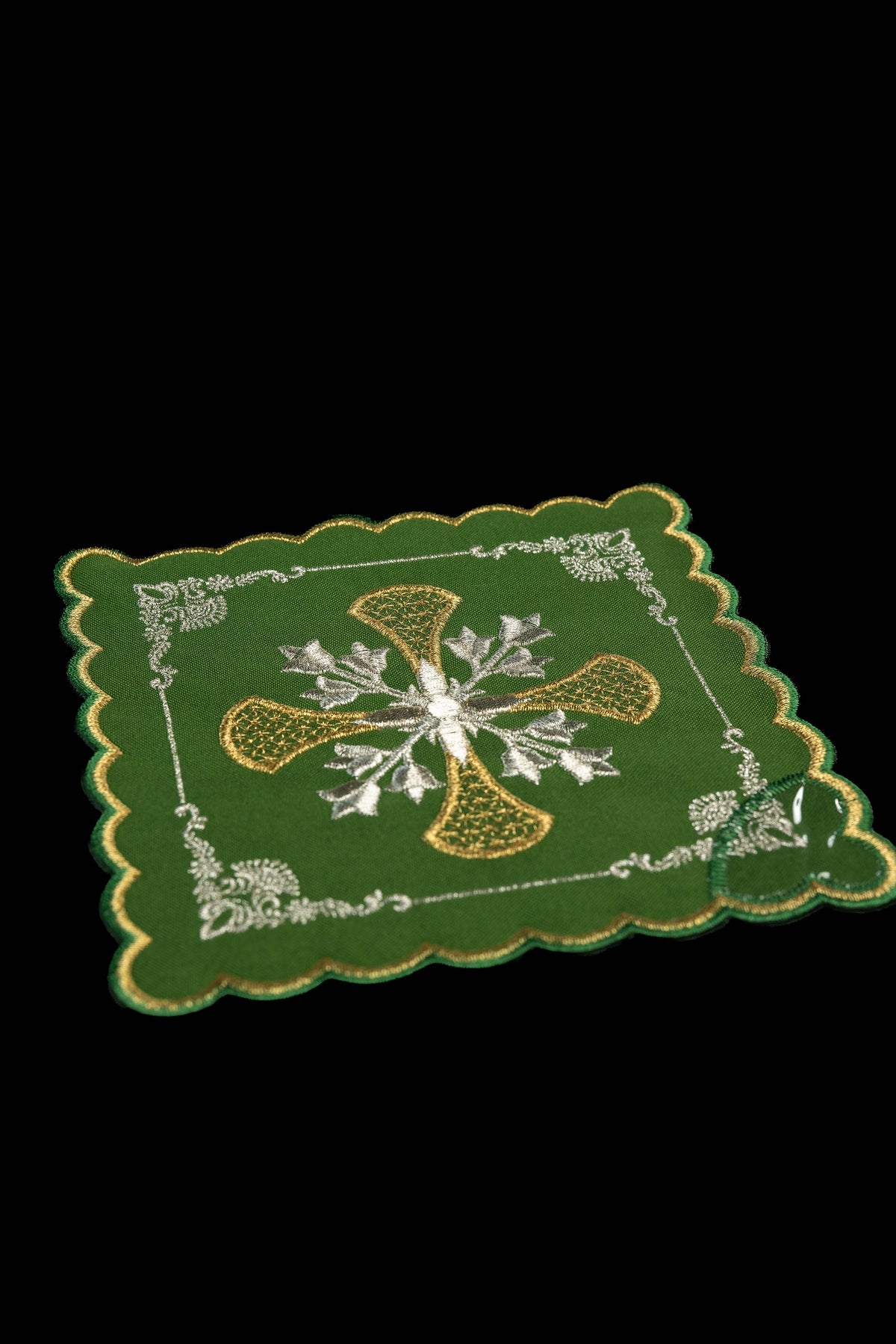 Set di quattro Palle liturgiche con ricamo di Croce