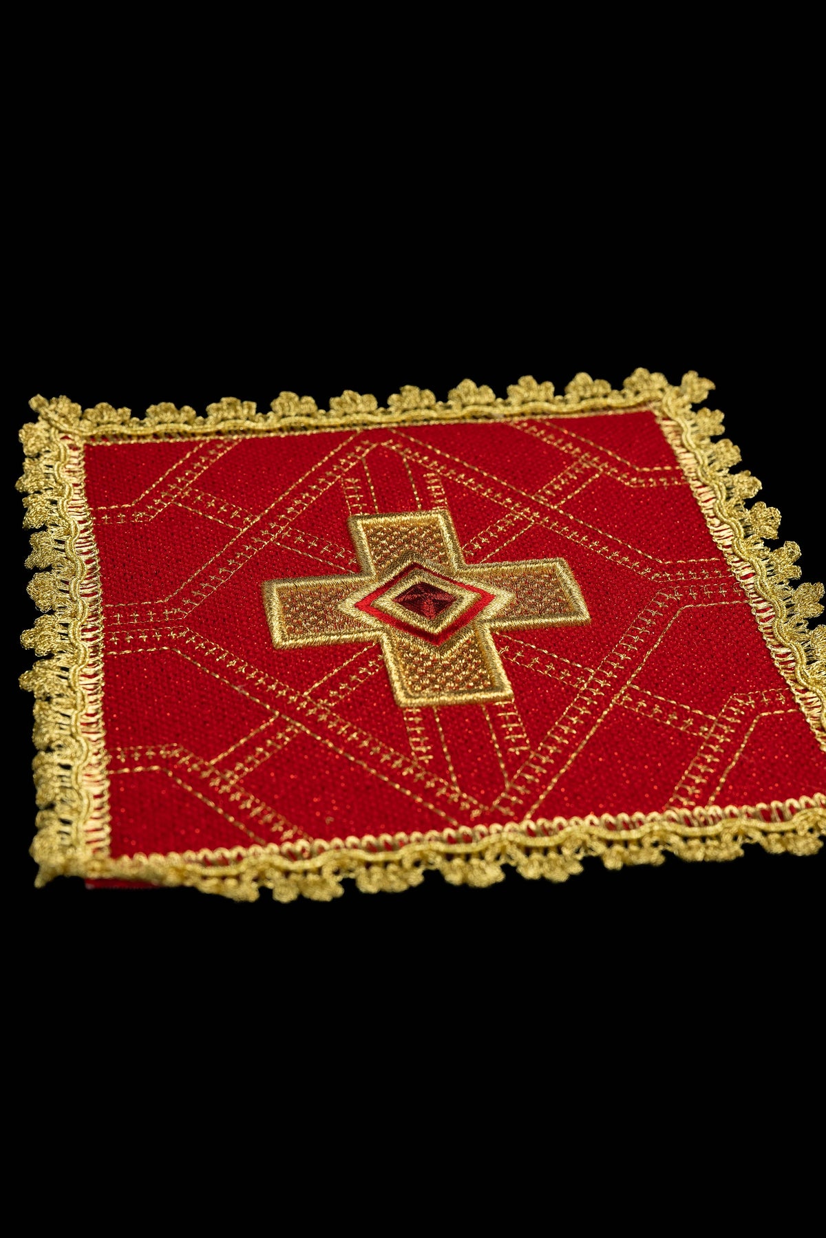 Set di quattro stole con ricamo oro