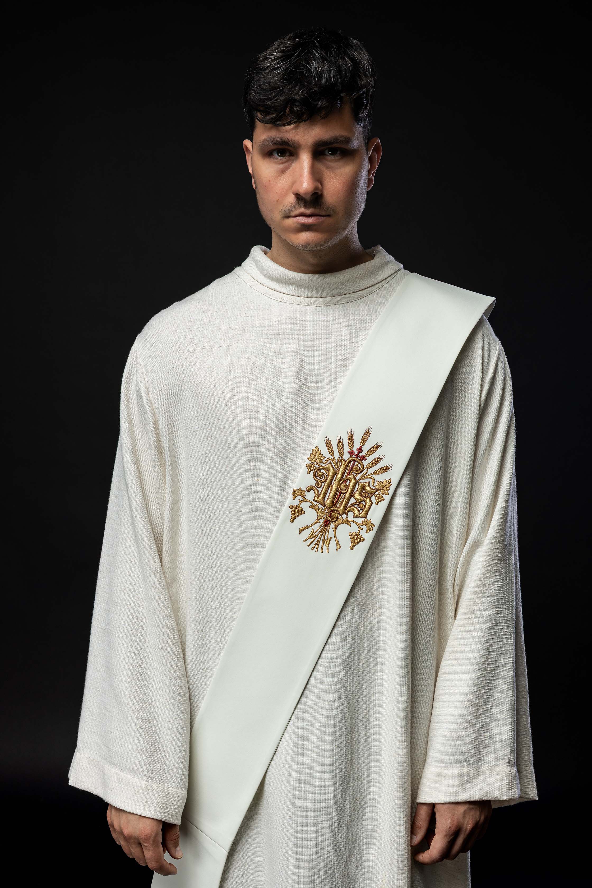 Diaconate stole with grape and cross motif