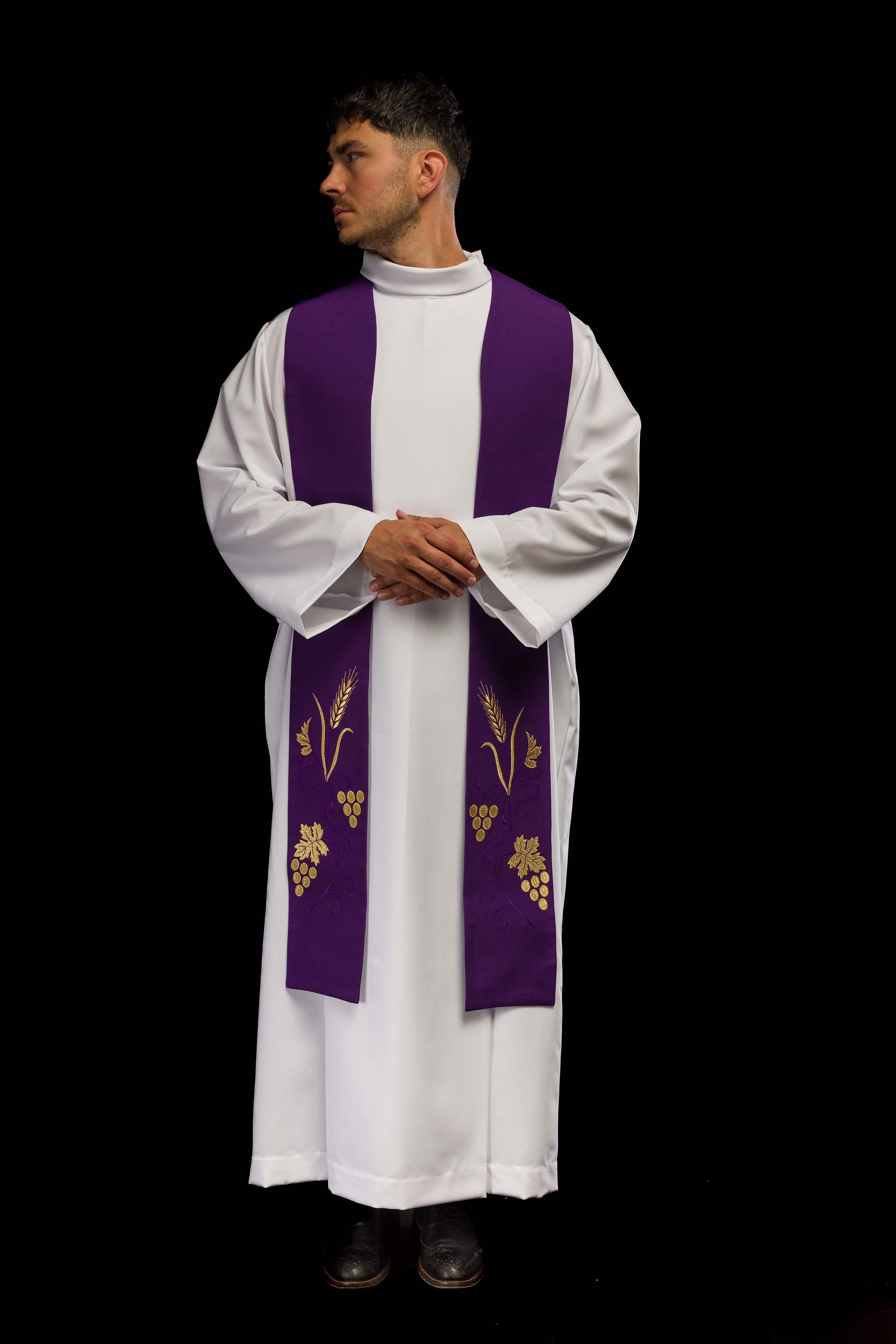 Priest's stole embroidered with grapes and ears in purple