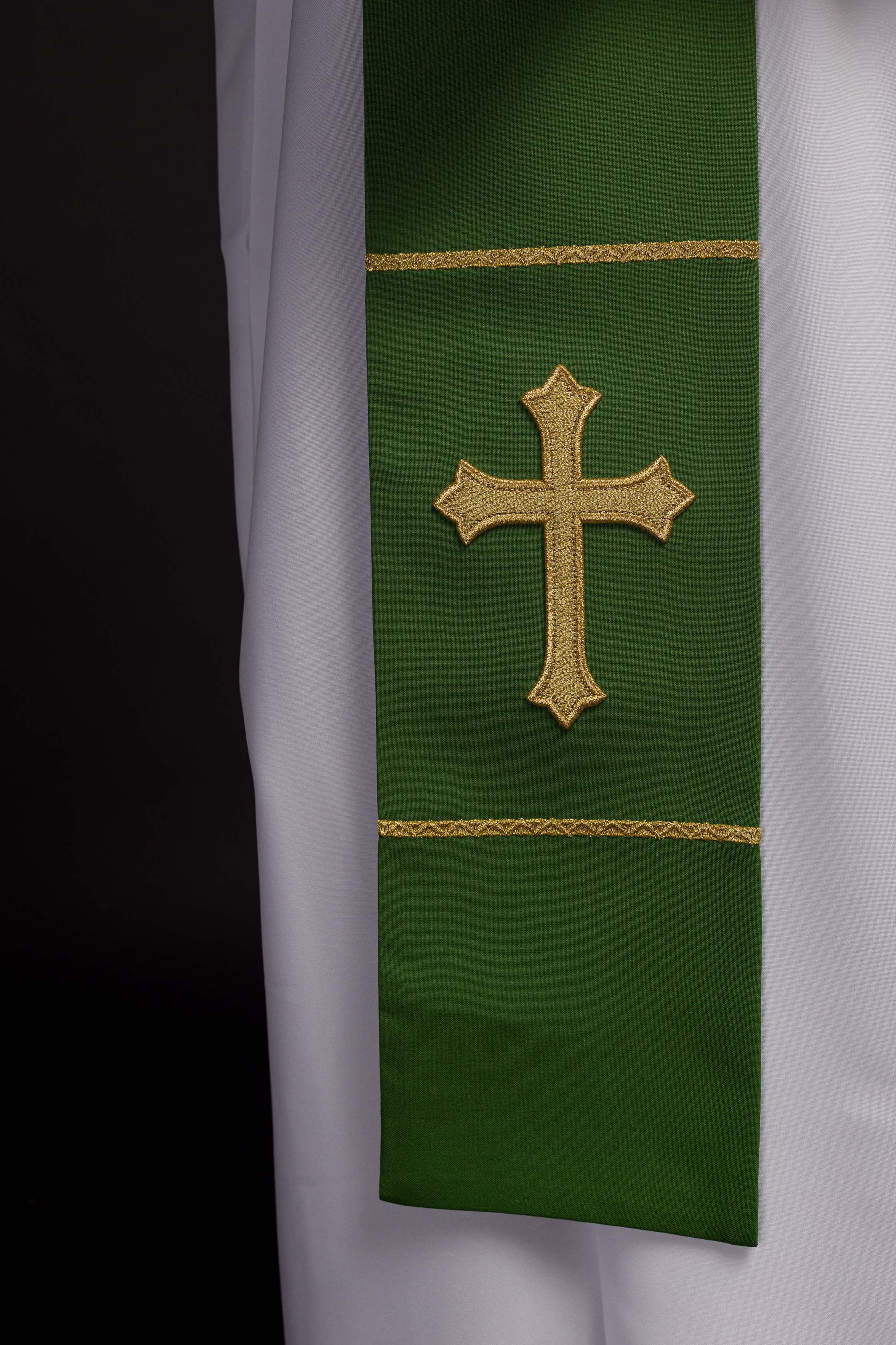 Green embroidered priest's stole Cross