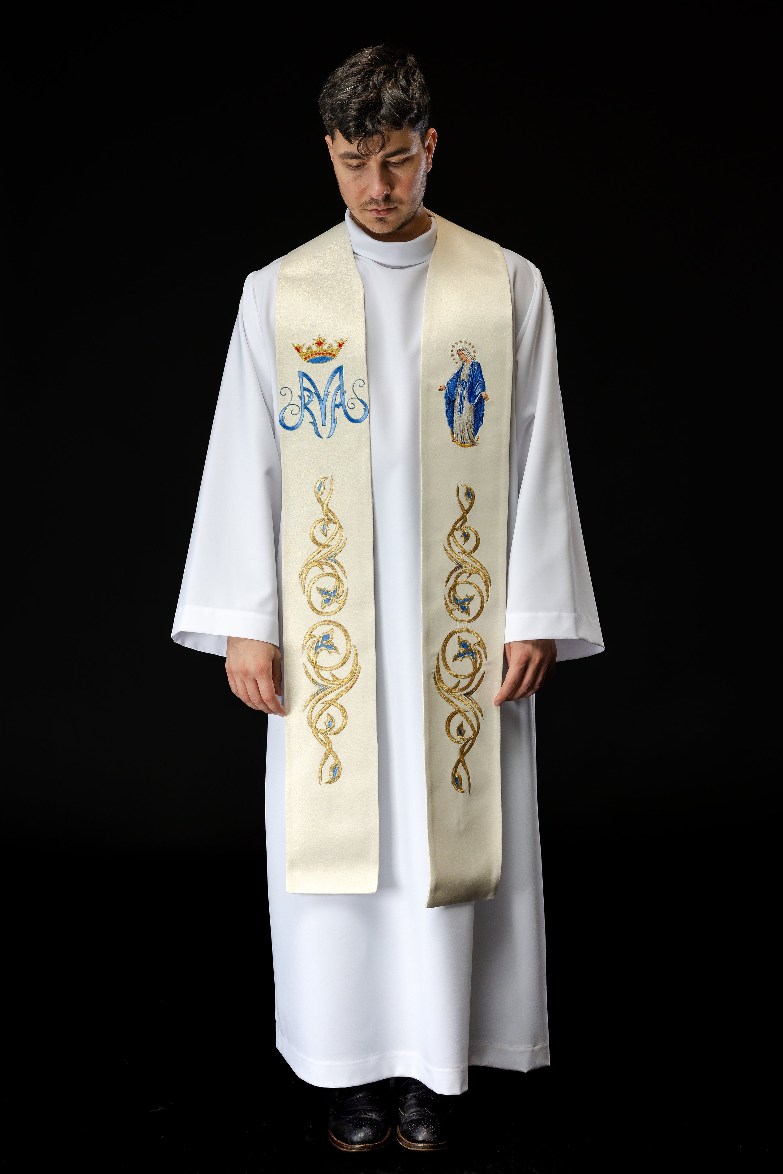 Embroidered Marian stole with the image of Our Lady Immaculate