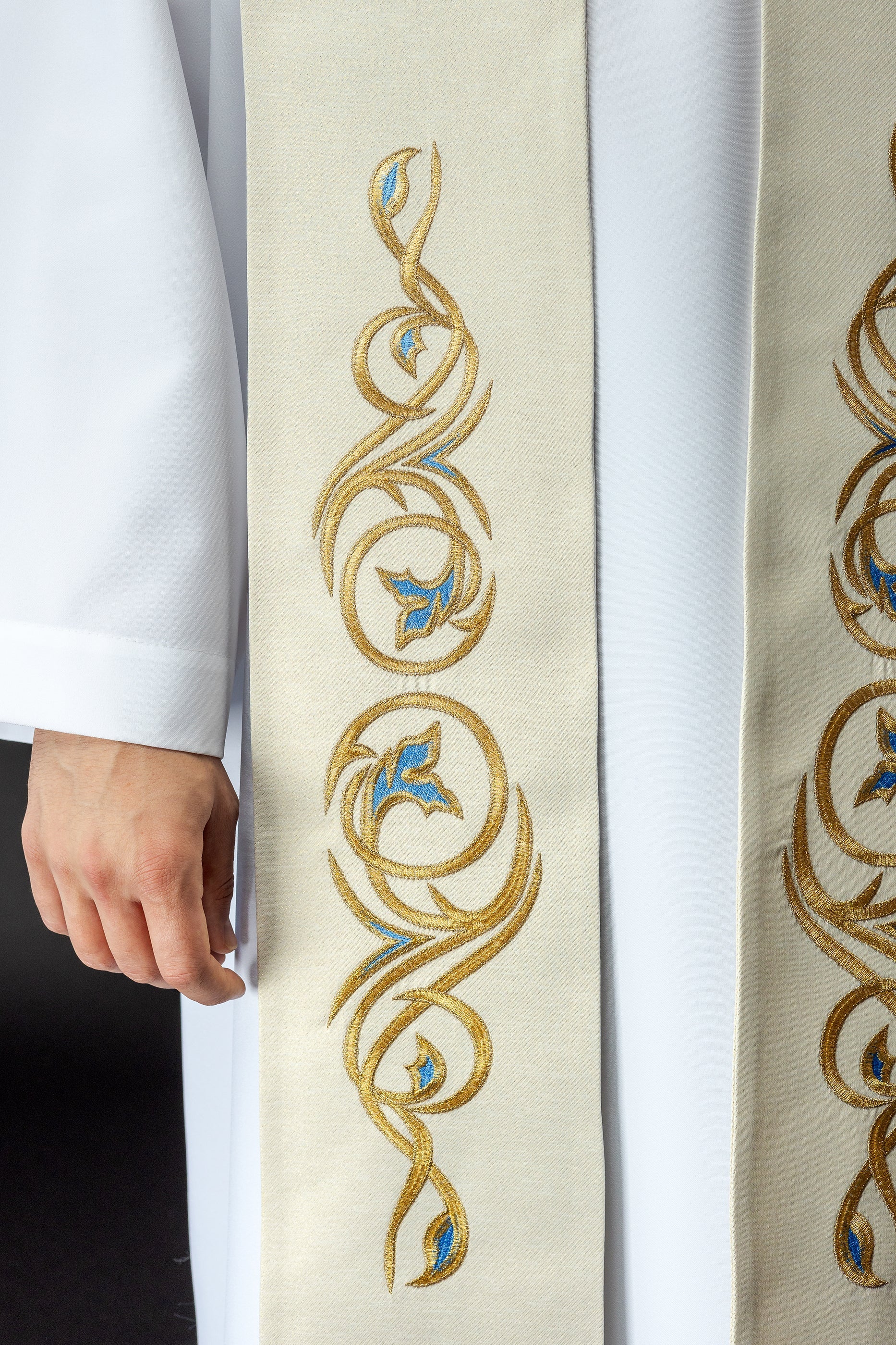 Embroidered Marian stole with the image of Our Lady Immaculate