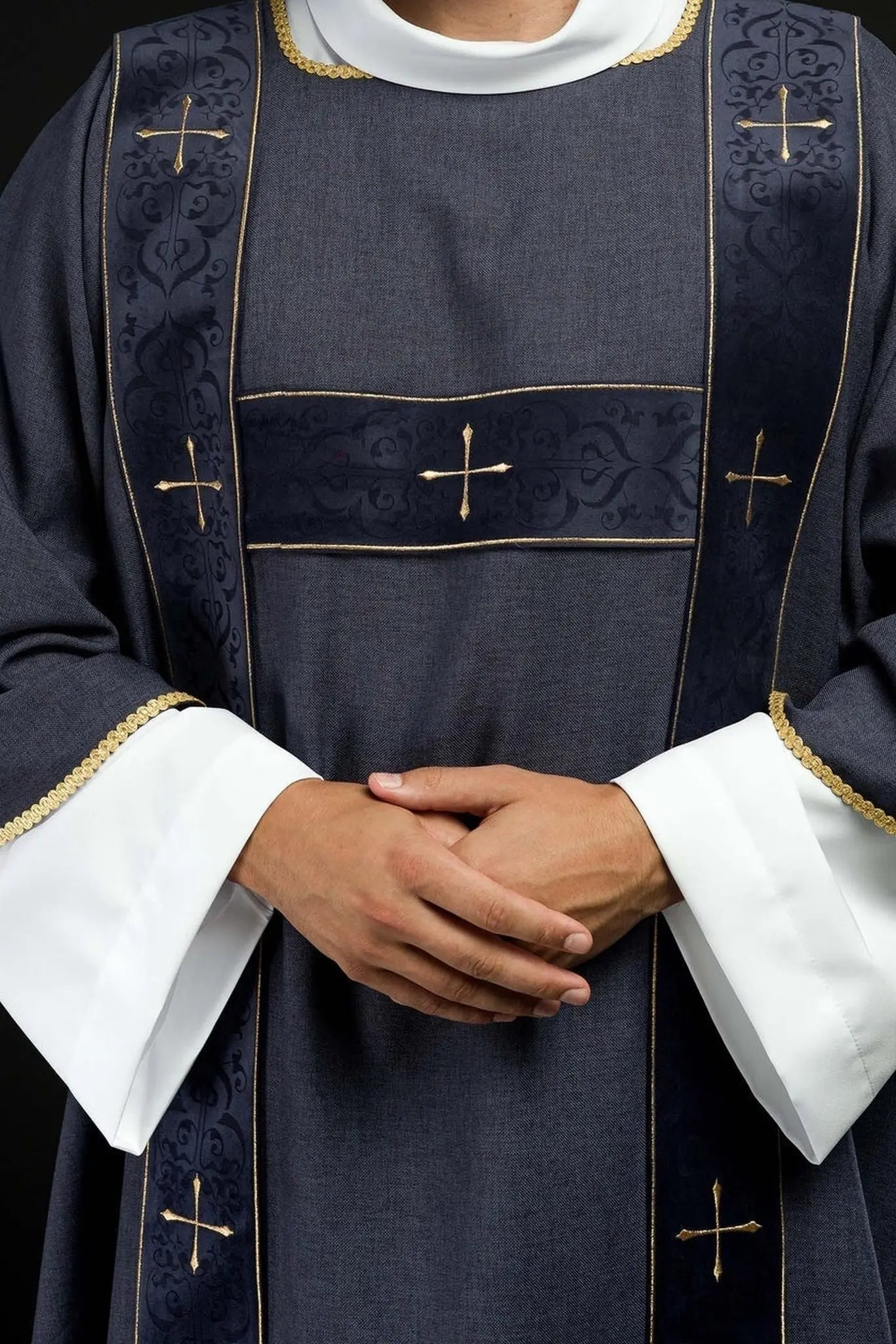 Dalmatic with velvet stripes and embroidered gold crosses purple