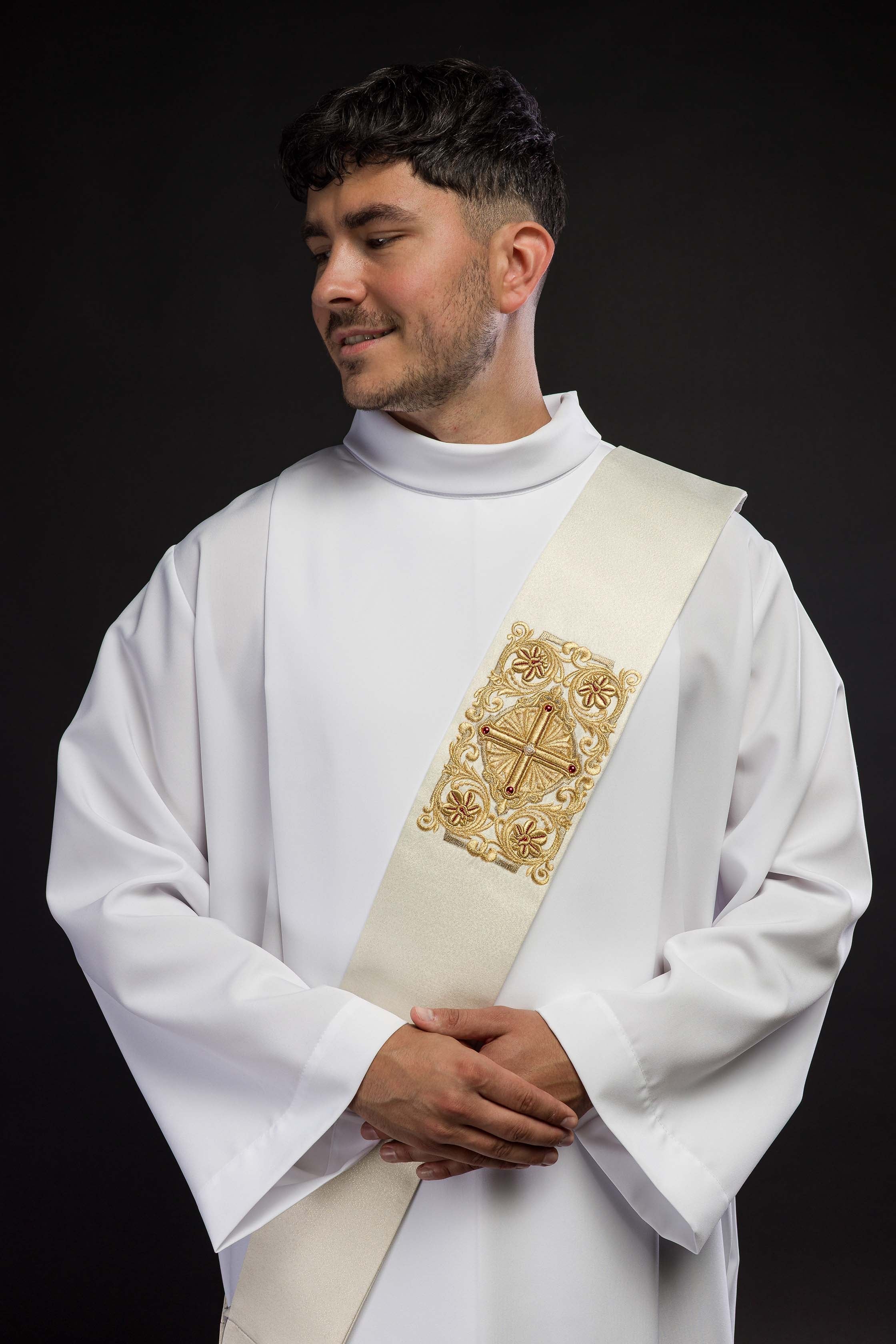 Deacon's stole embroidered with Cross LE/2210