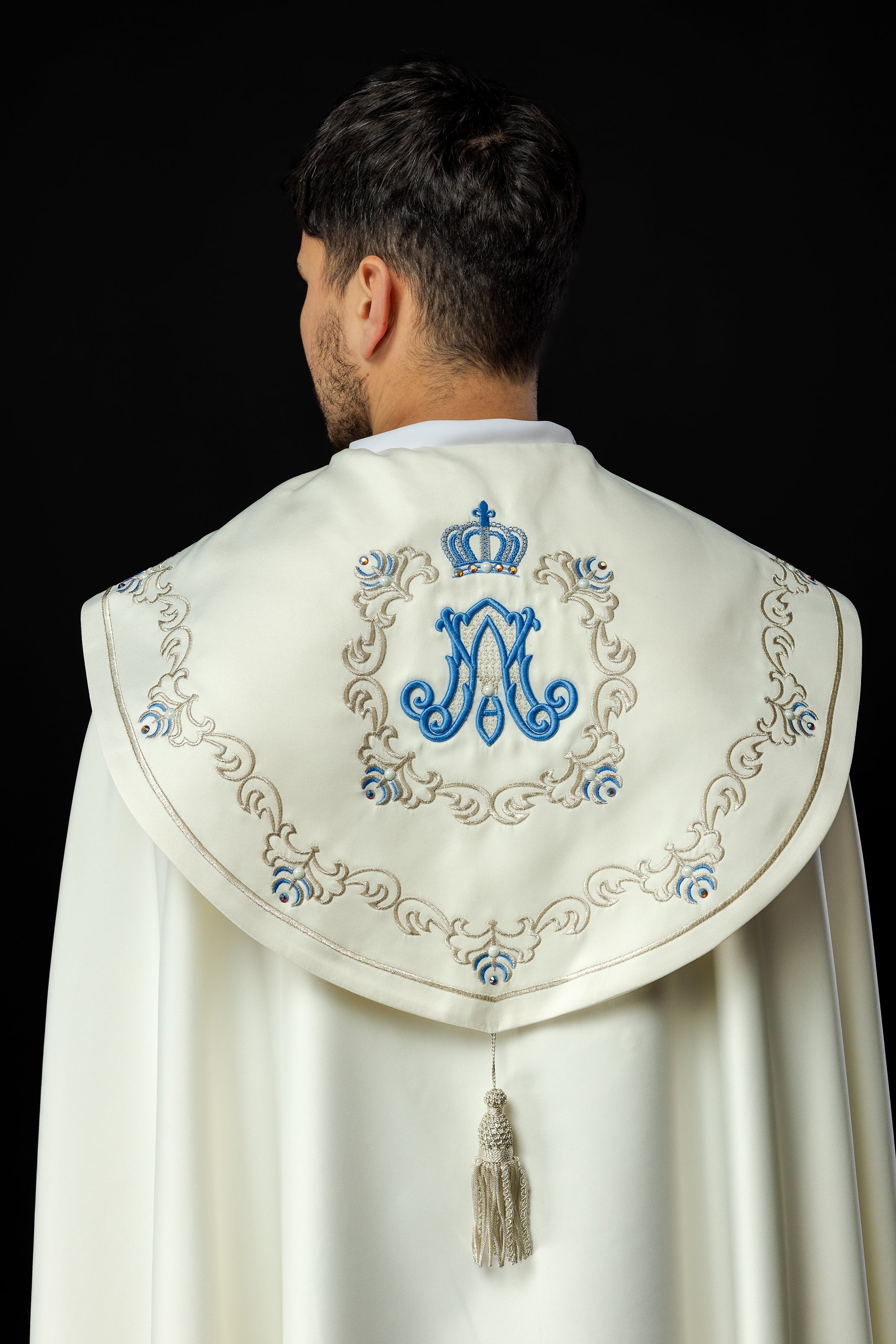 Embroidered Liturgical Chapel with Marian Symbol 150 cm