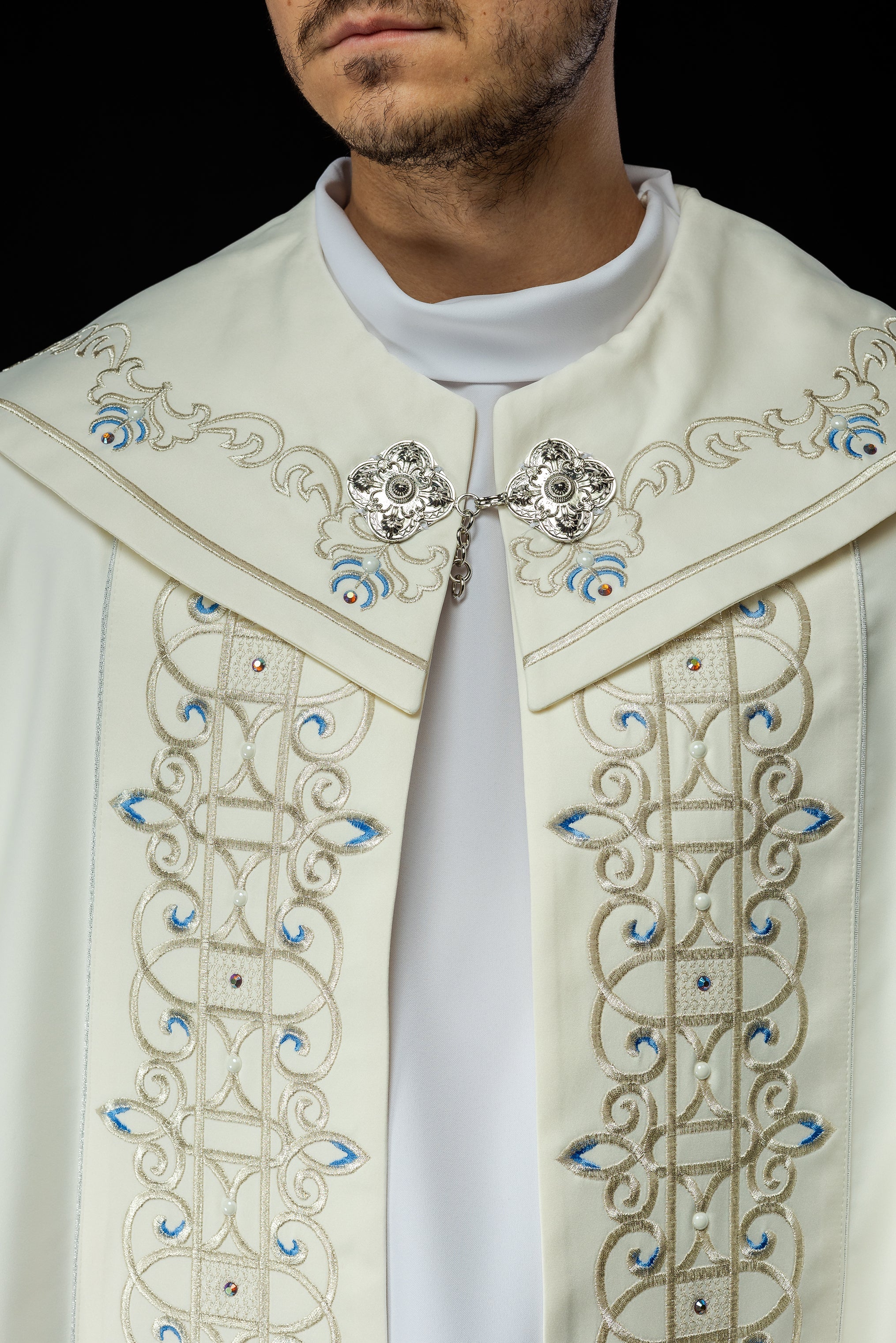 Embroidered Liturgical Chapel with Marian Symbol 150 cm