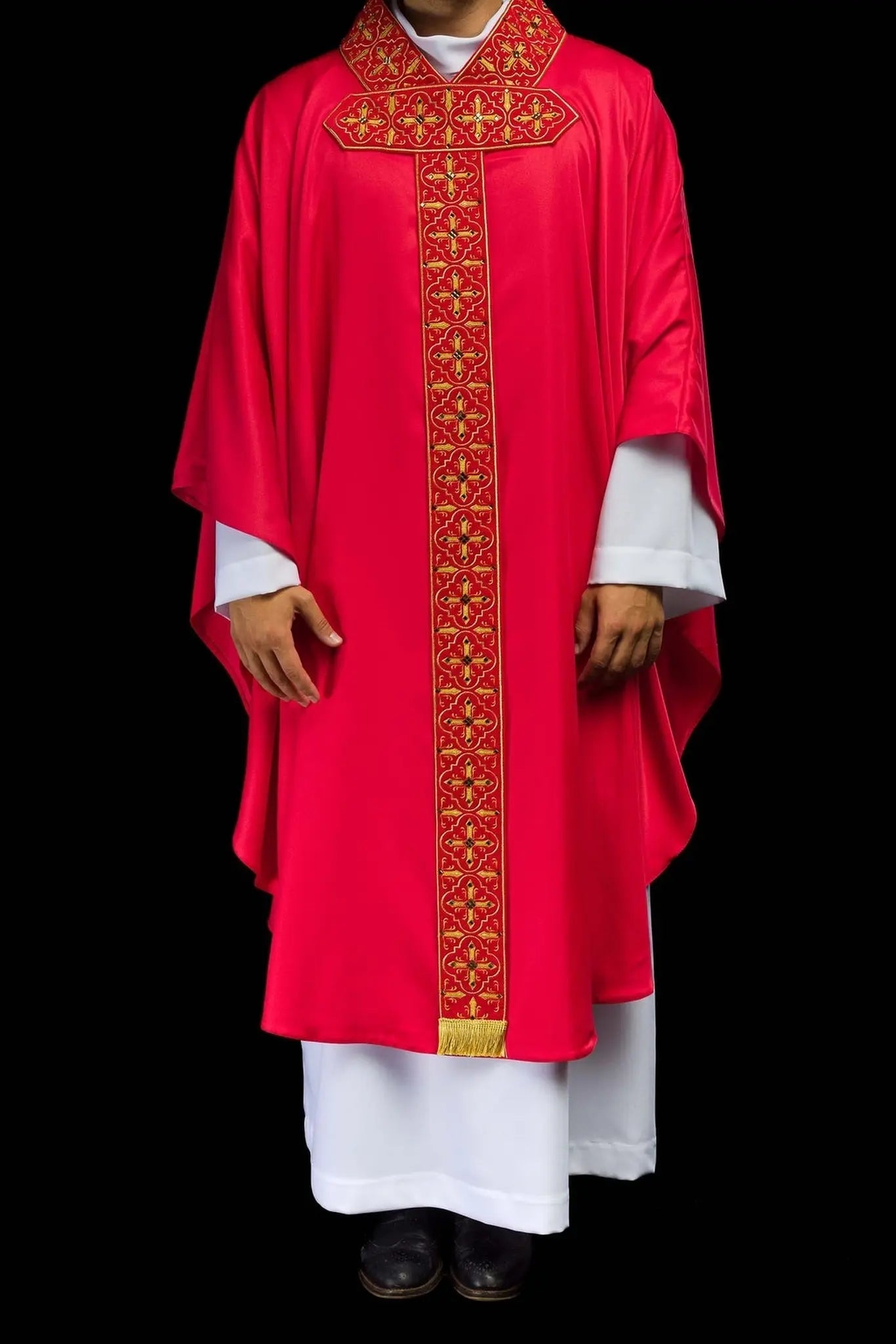 Chasuble richly embroidered decorated with red stones