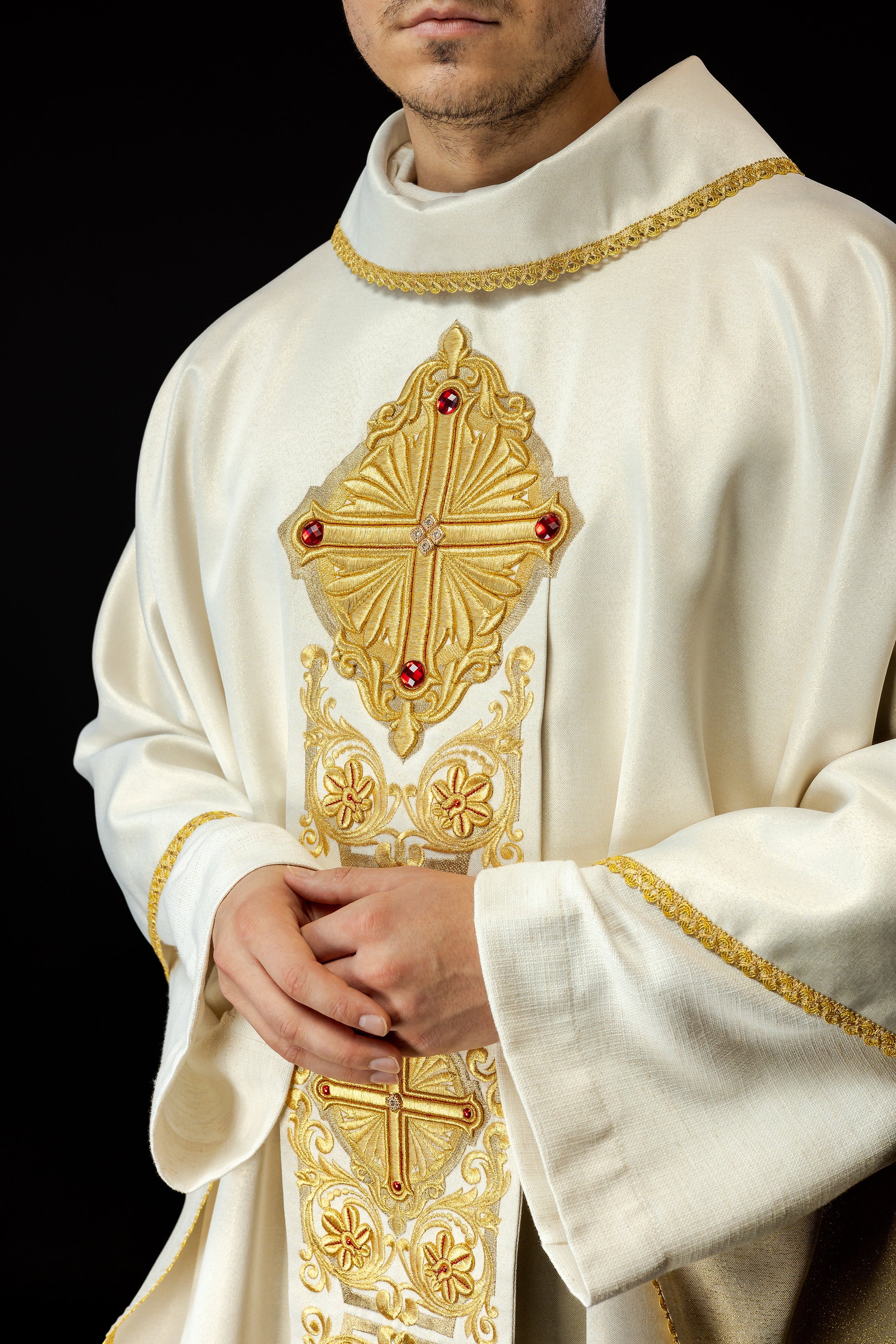 Gold chasuble richly embroidered decorated with stones