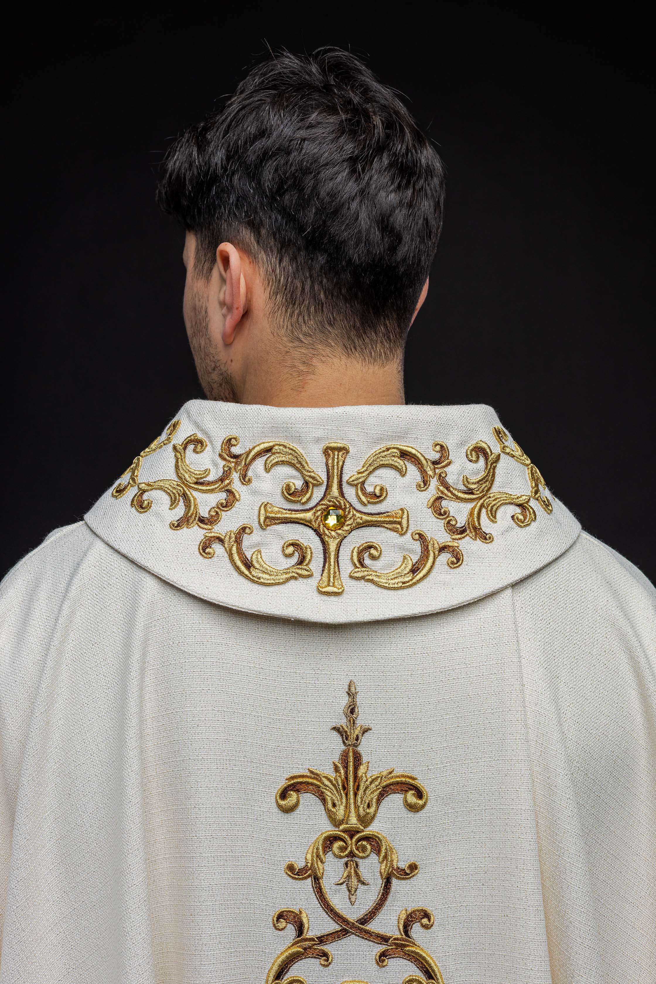 Chasuble richly embroidered with stones