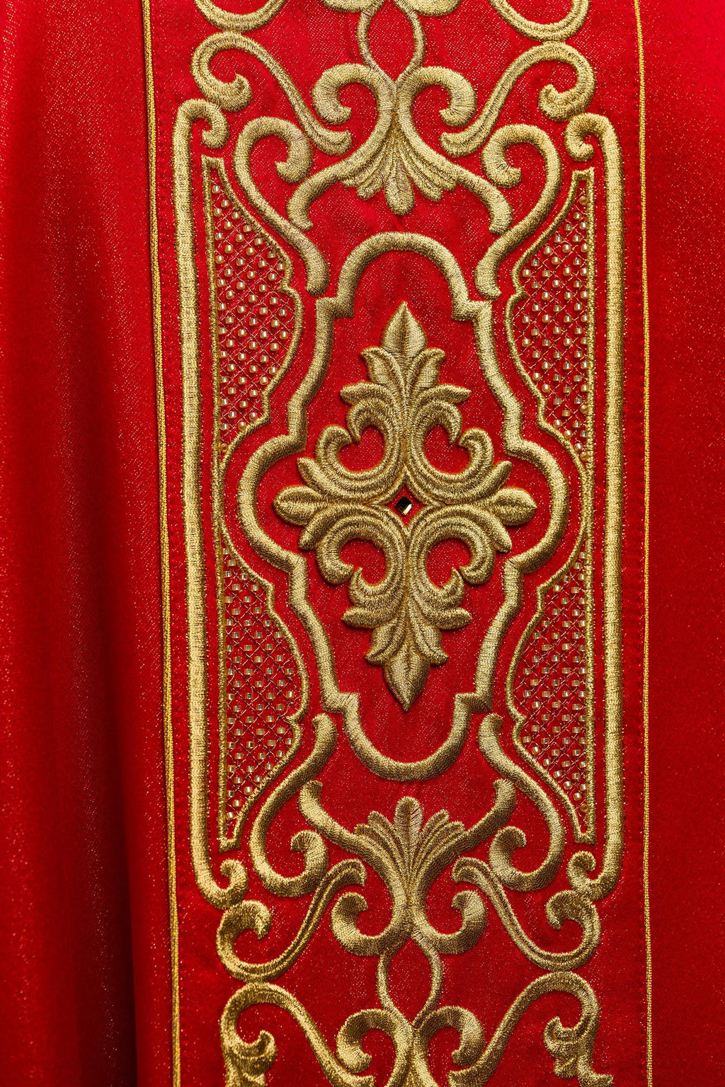 Red chasuble richly embroidered lustre
