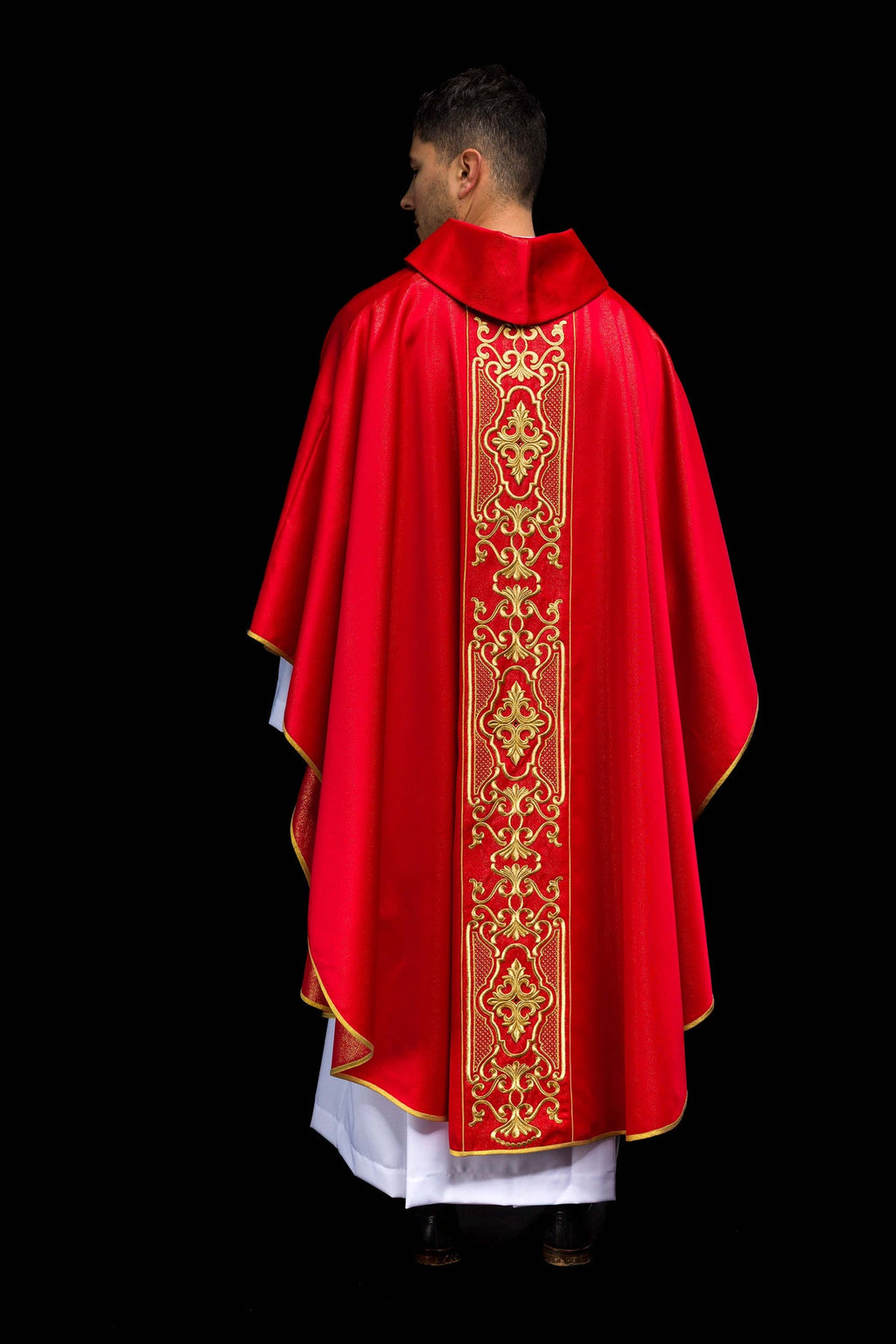 Red chasuble richly embroidered lustre