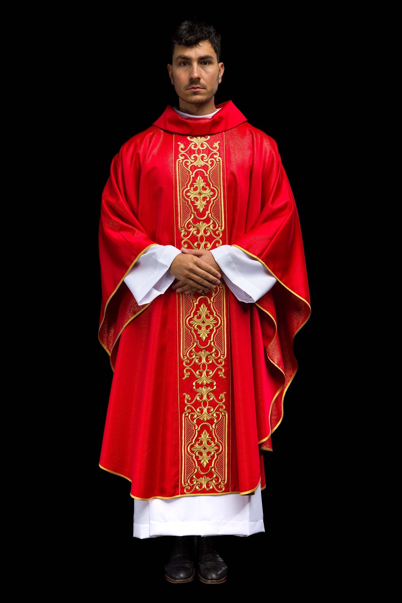 Red chasuble richly embroidered lustre