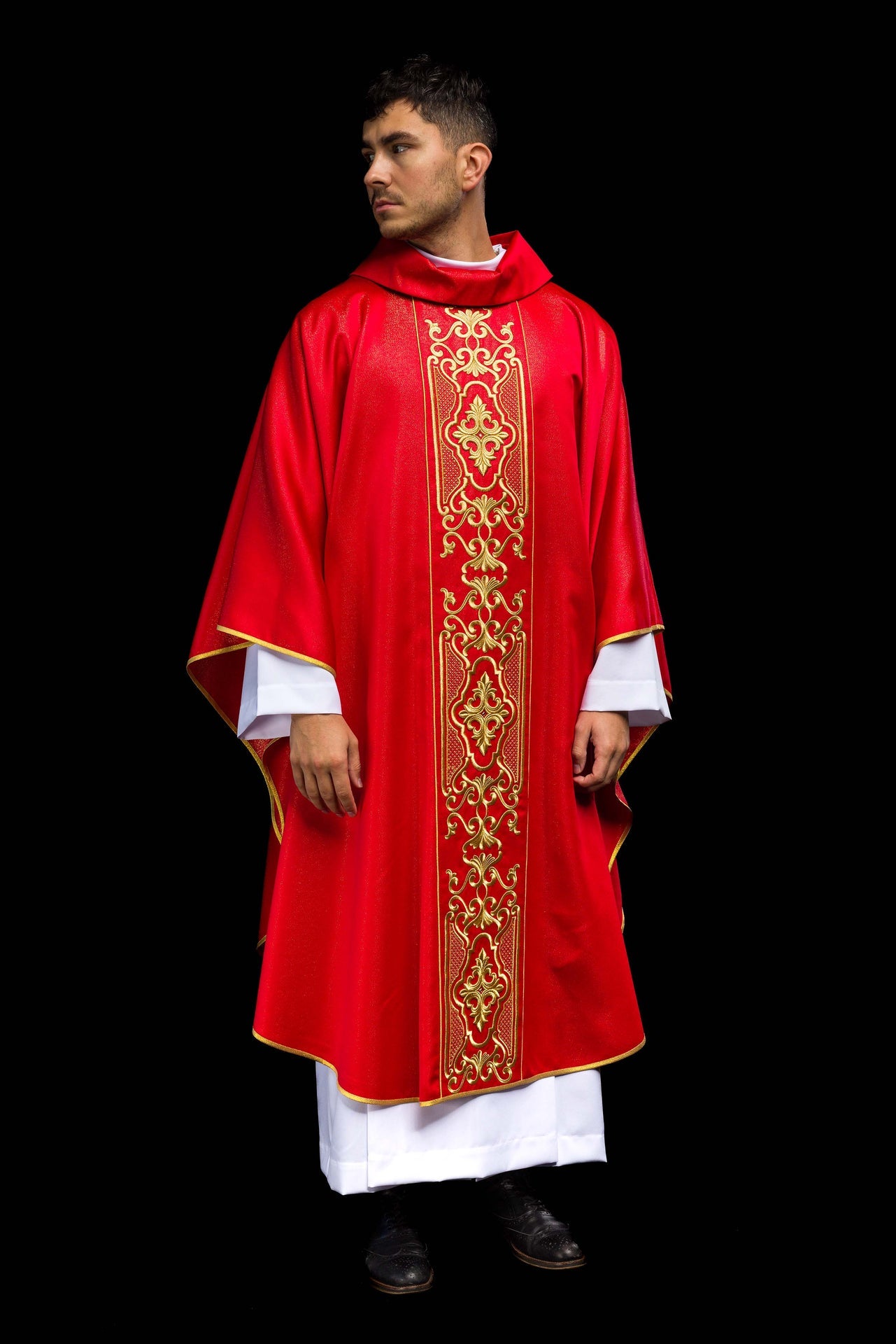 Red chasuble richly embroidered lustre