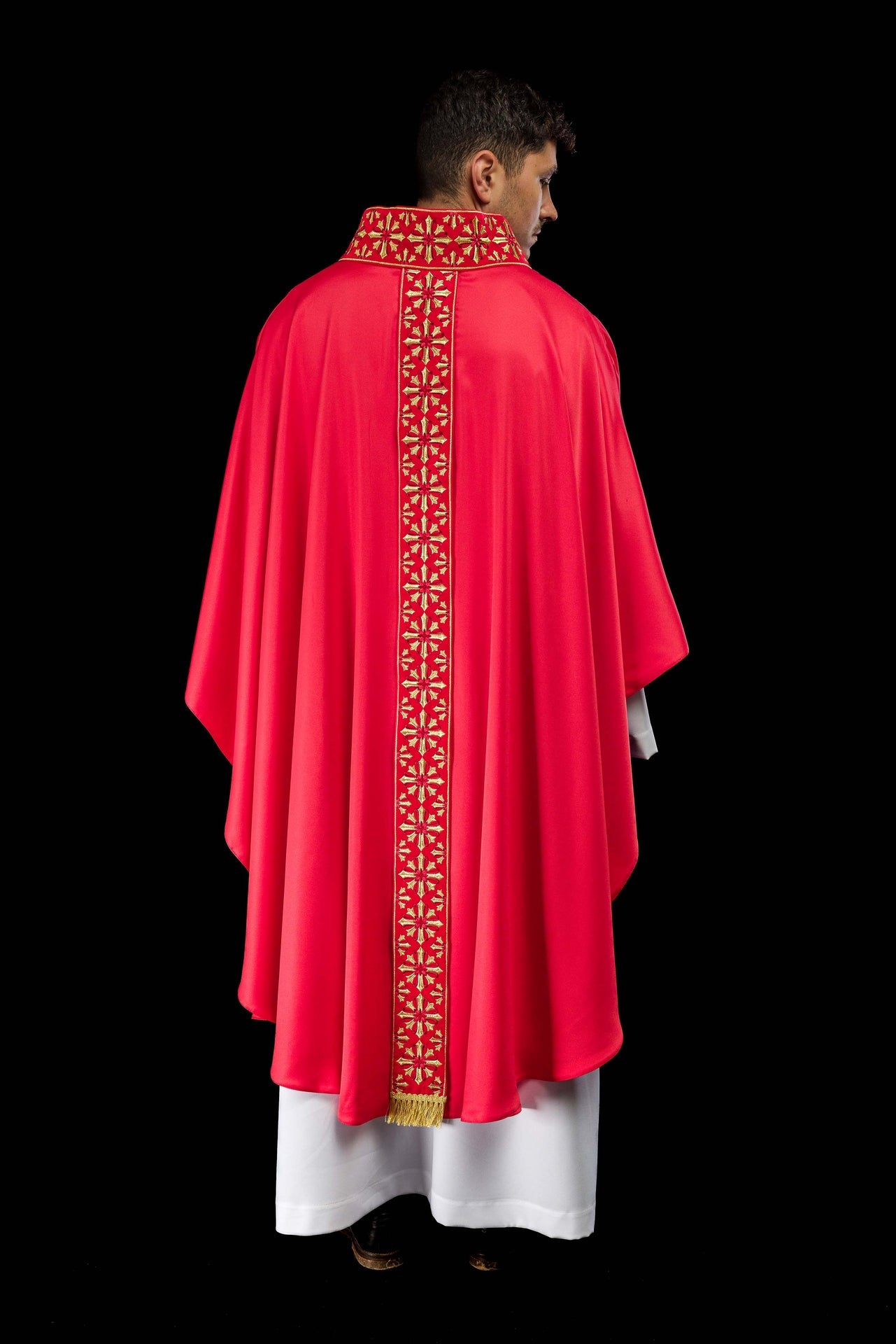 Chasuble with brilliant red embroidery