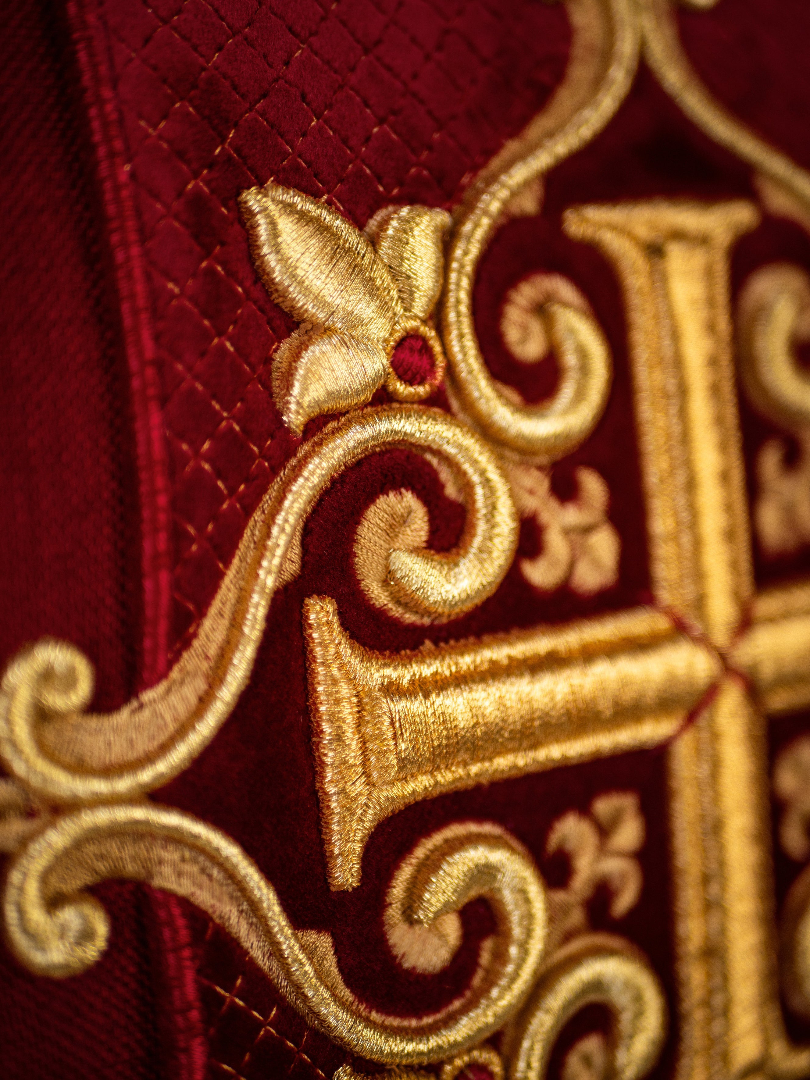 Chasuble embroidered on velvet with the symbol of the Red Cross