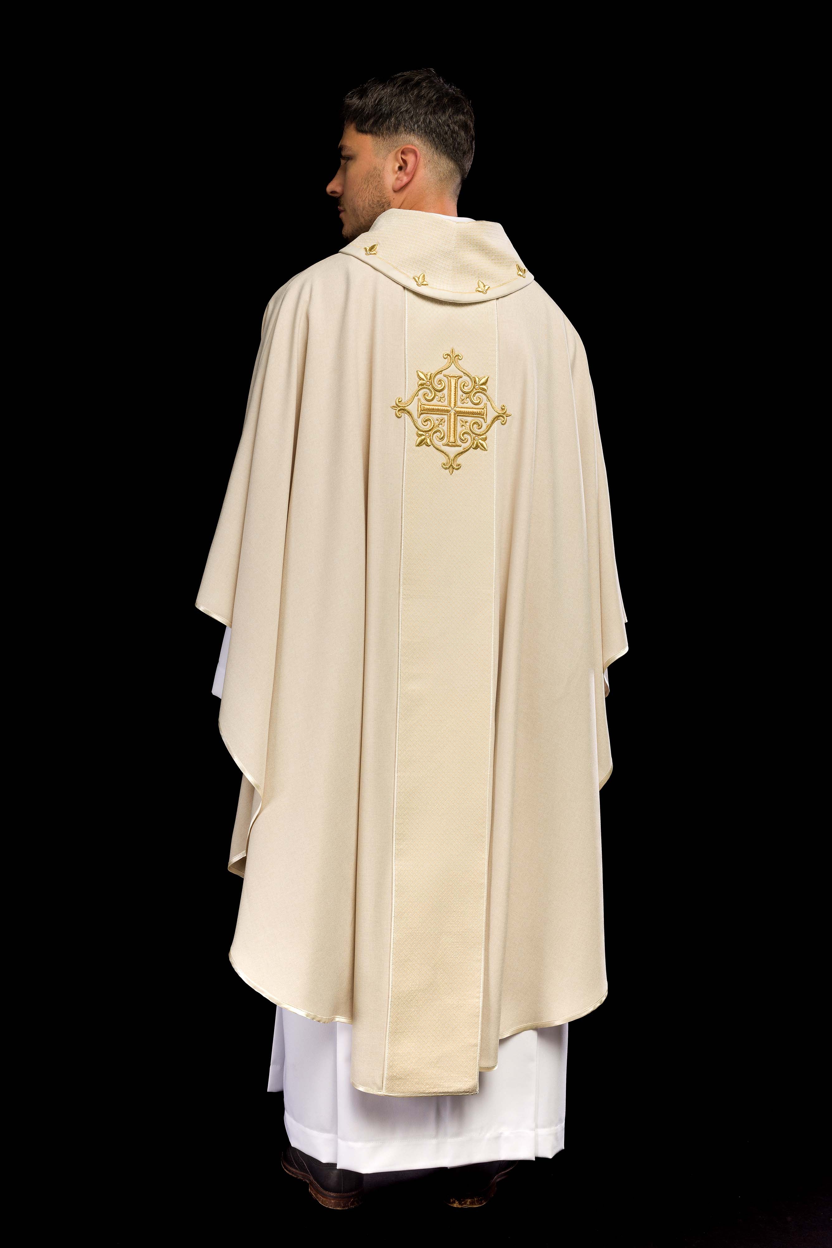 Chasuble embroidered on velvet with symbol Cross Ecru