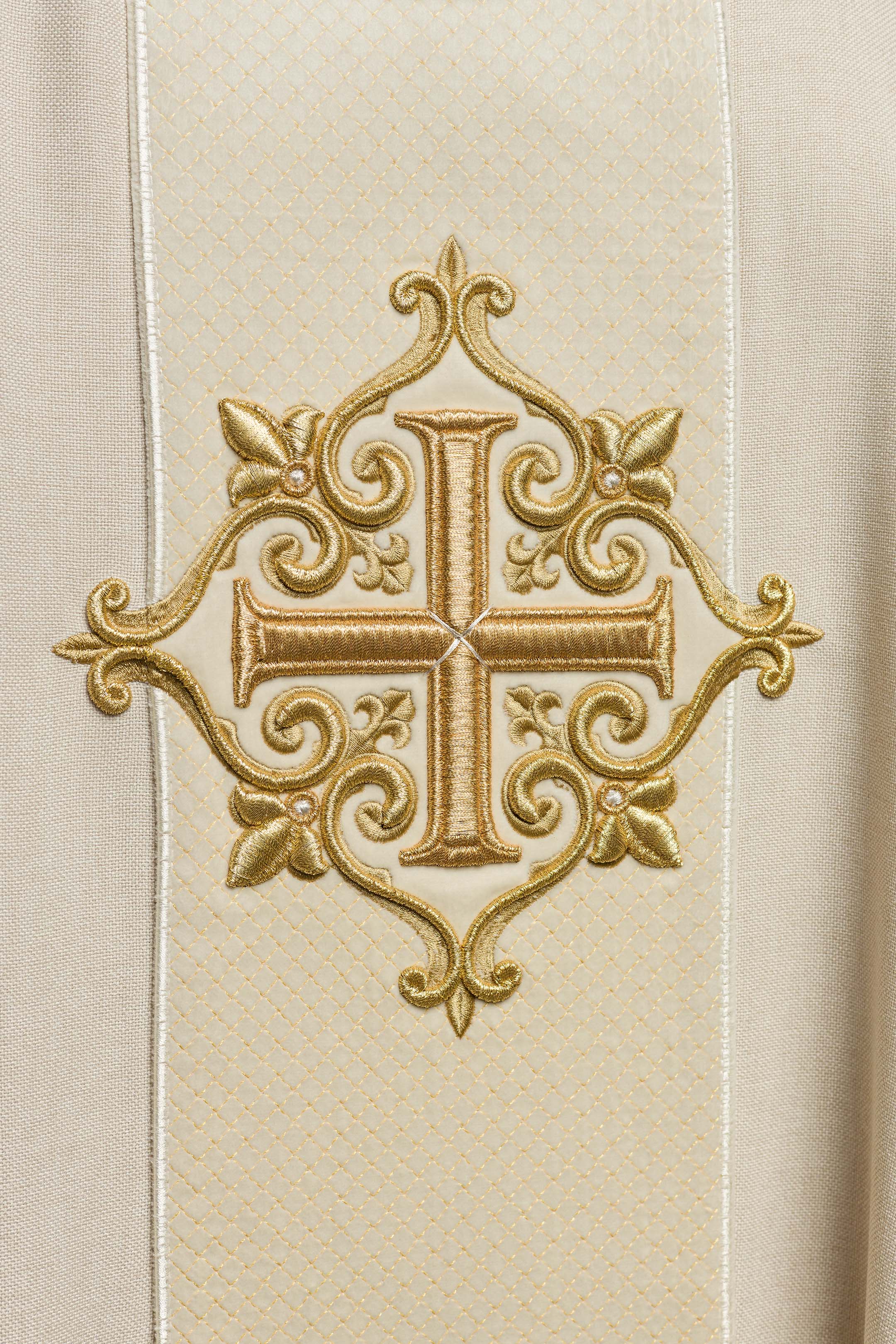Chasuble embroidered on velvet with symbol Cross Ecru