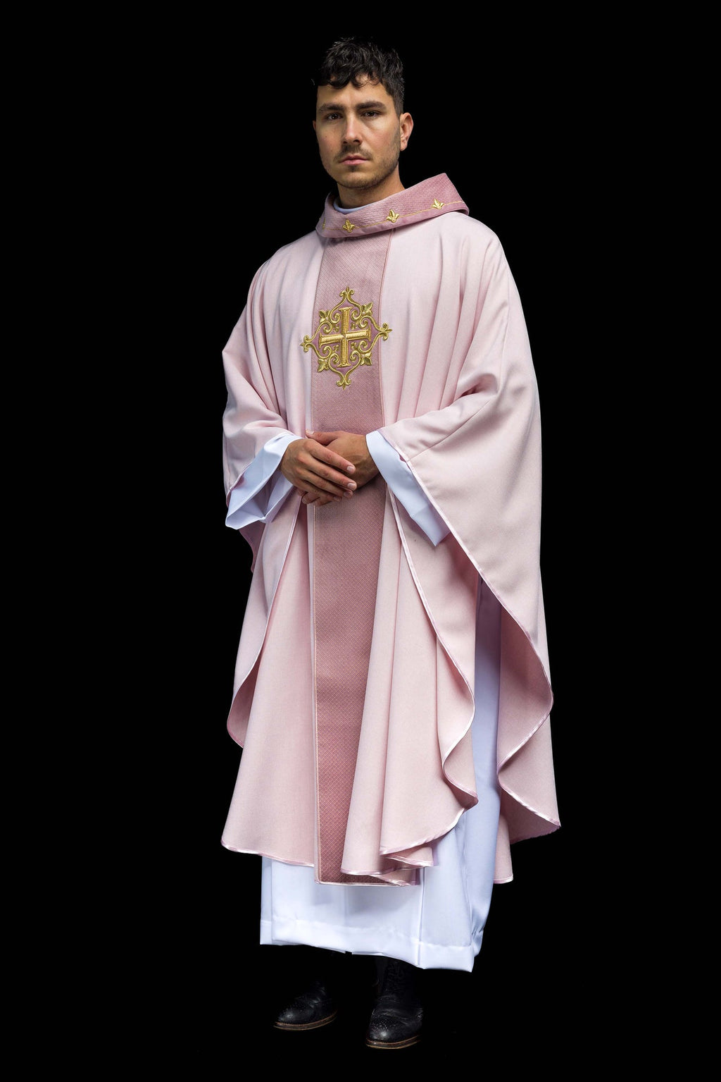 Chasuble embroidered on velvet with the symbol Cross Pink
