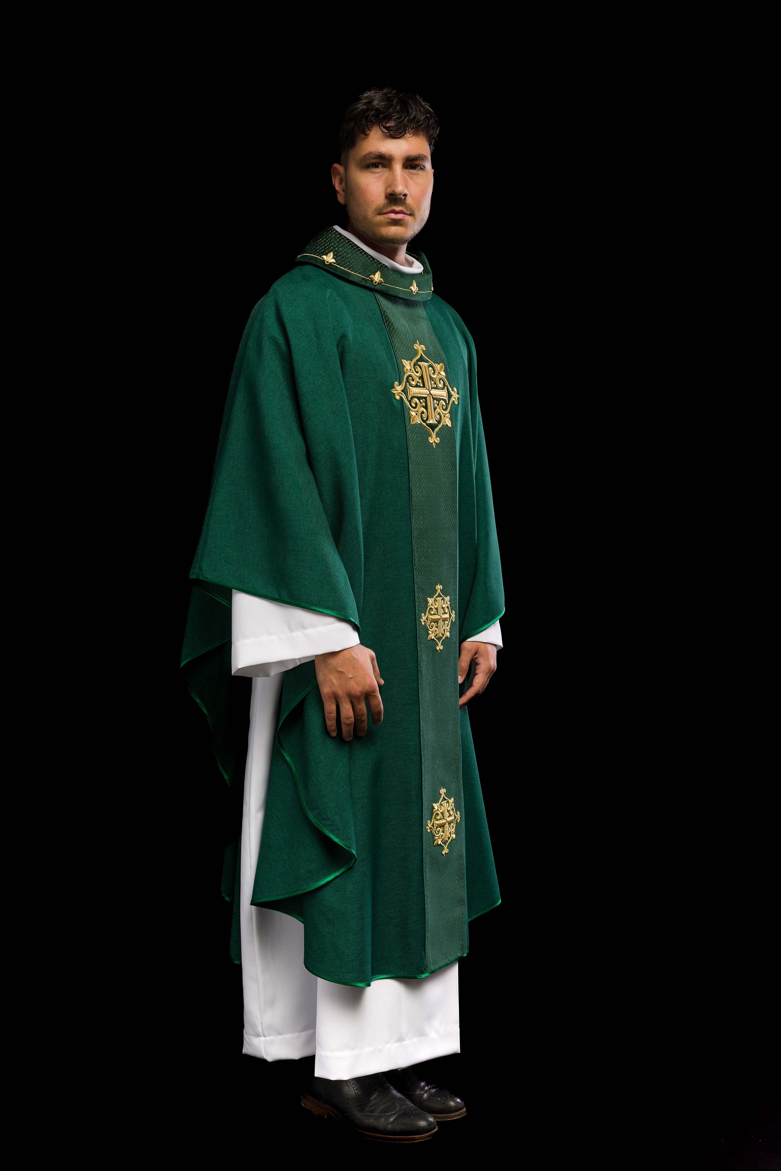 Chasuble with green velvet belt and cross embroidery