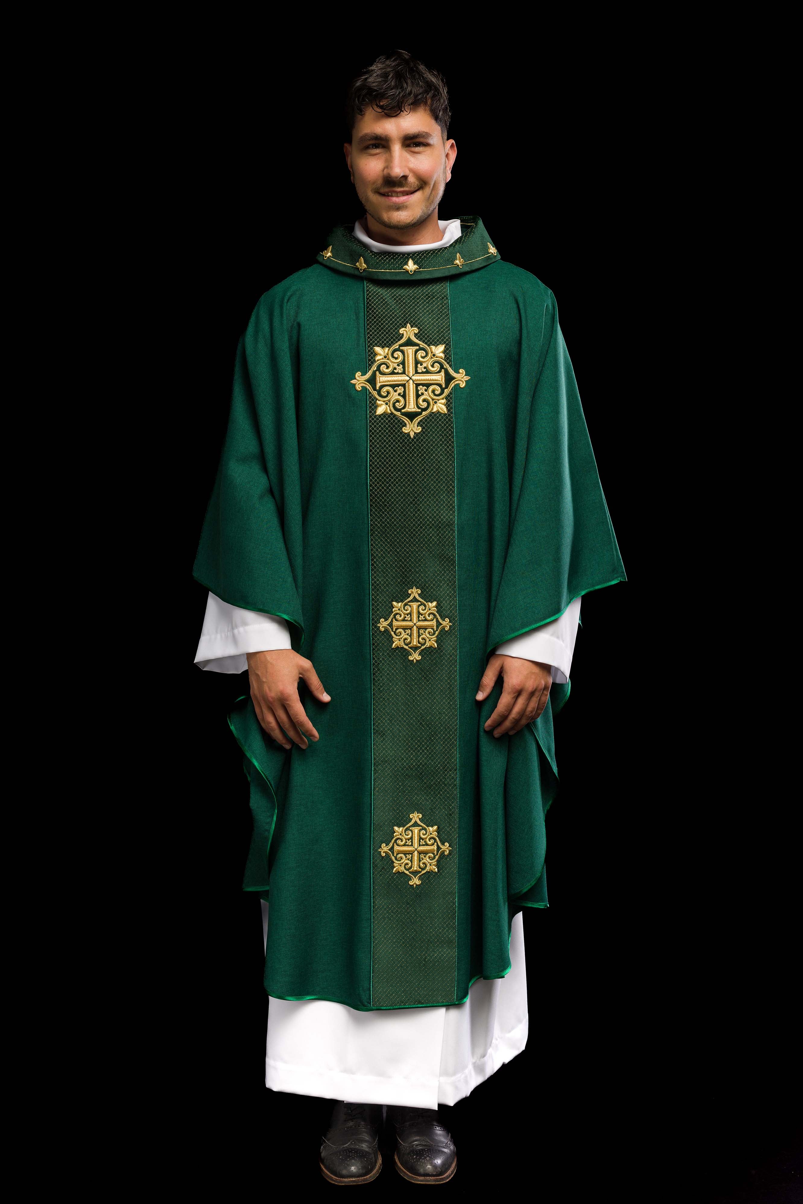 Chasuble with green velvet belt and cross embroidery