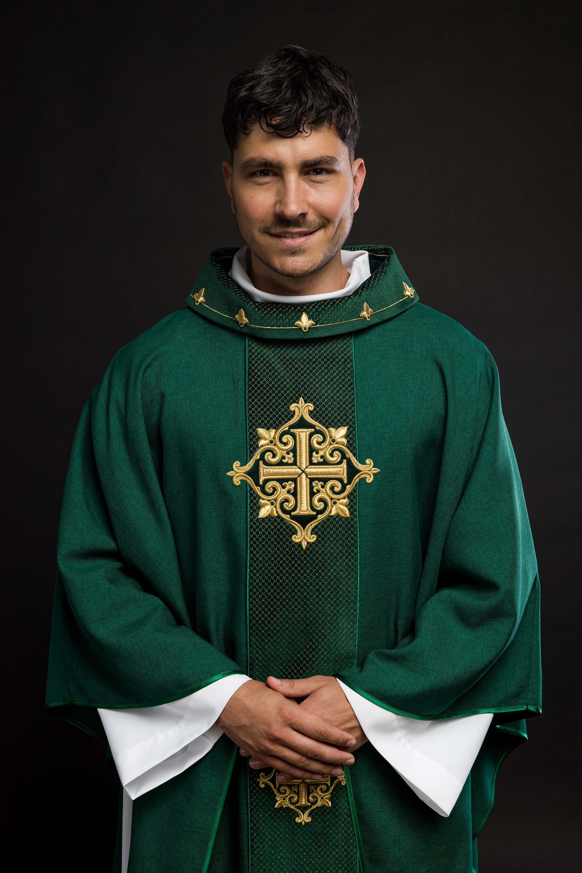 Chasuble with green velvet belt and cross embroidery
