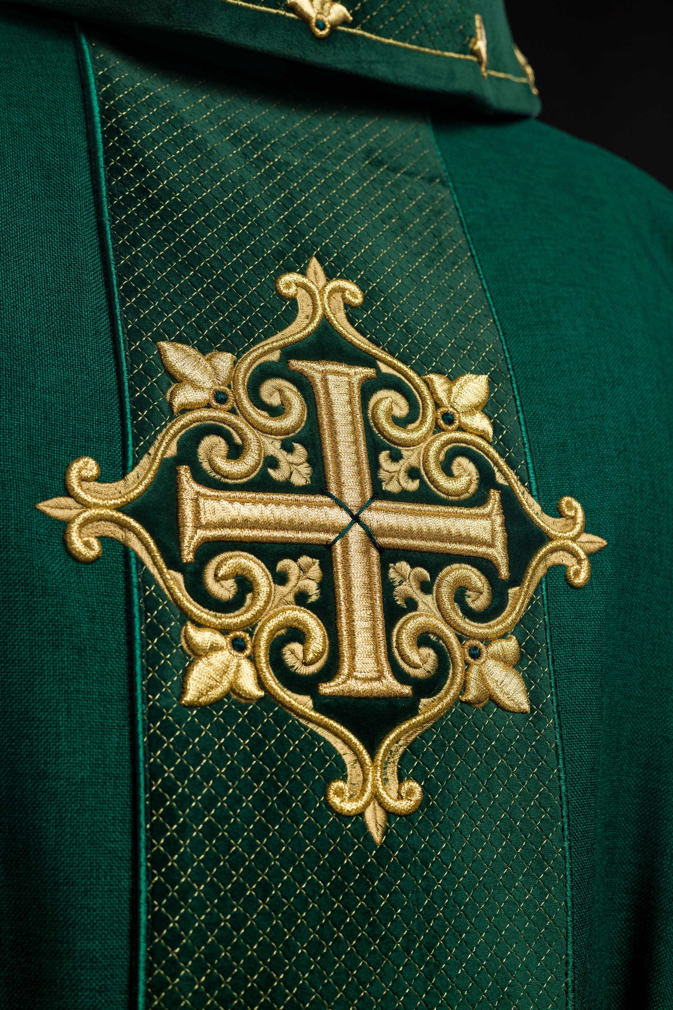 Chasuble with green velvet belt and cross embroidery