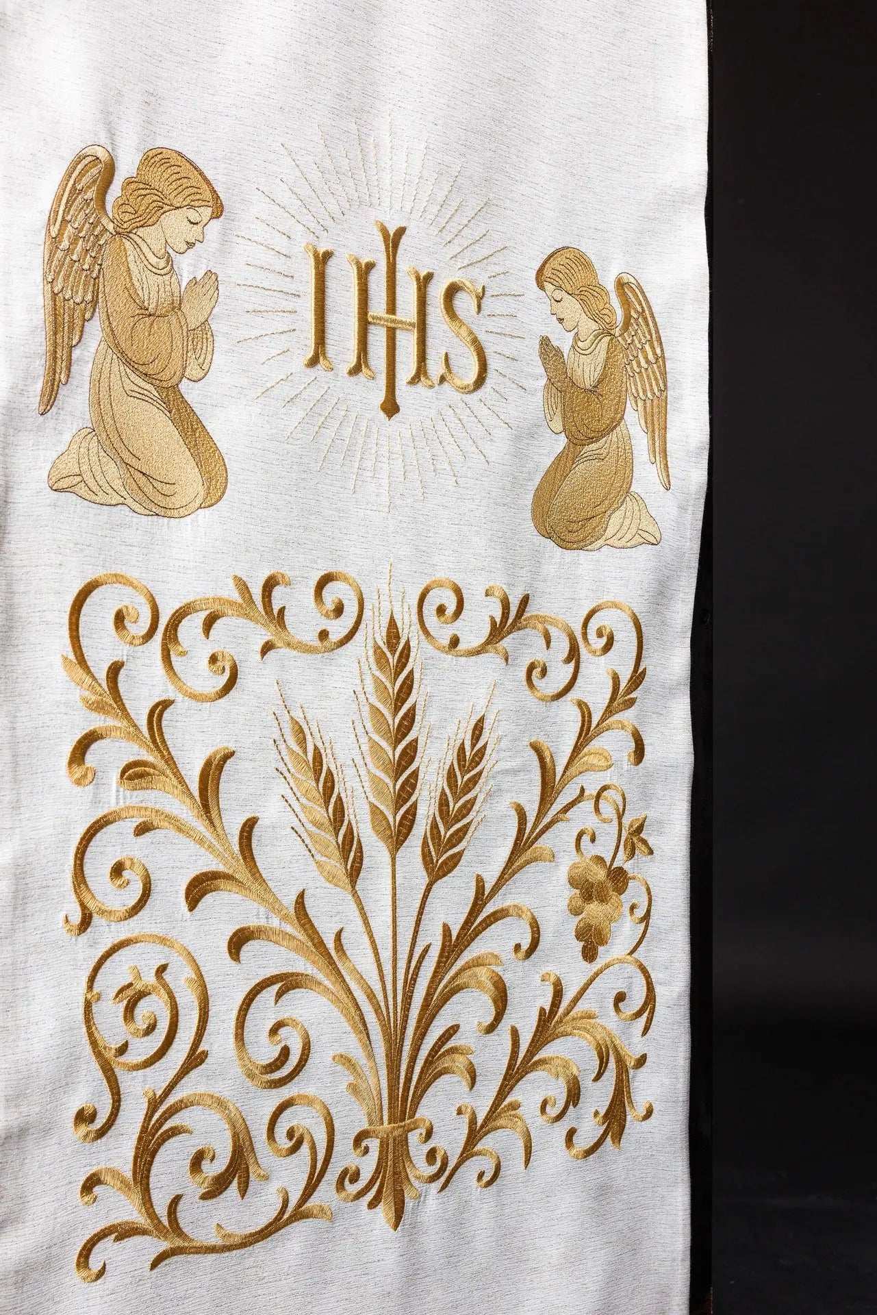 White Lectern Cover with IHS and Adoring Angels