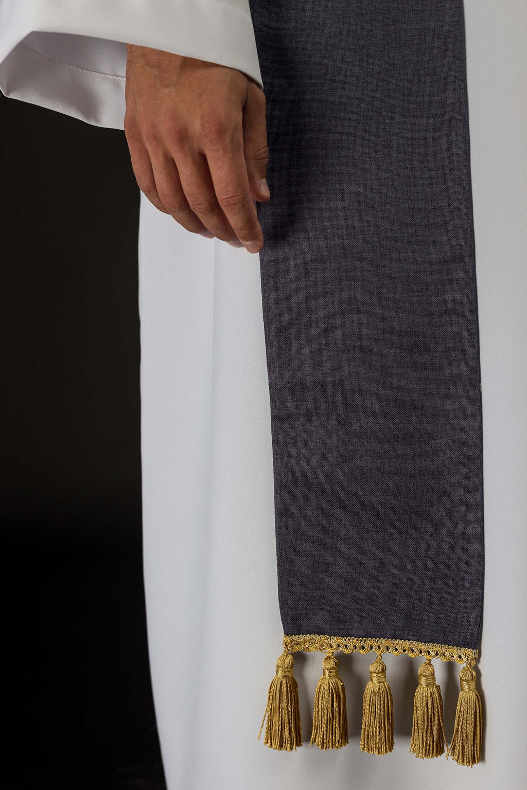 Stuła haftowana z motywem IHS fioletowa - ORNATY.PL