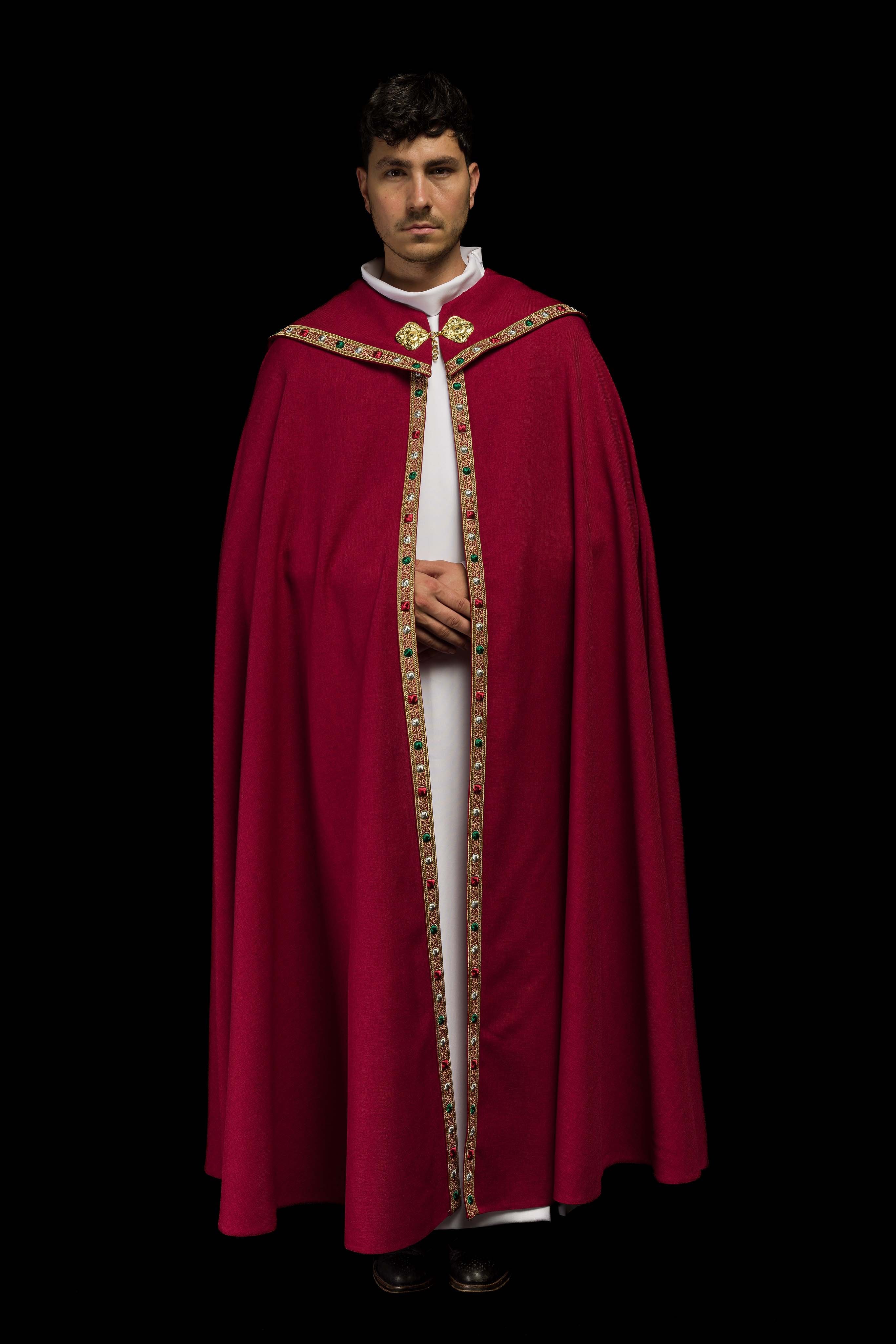 Czerwona kapa liturgiczna z złotym IHS - ORNATY.PL