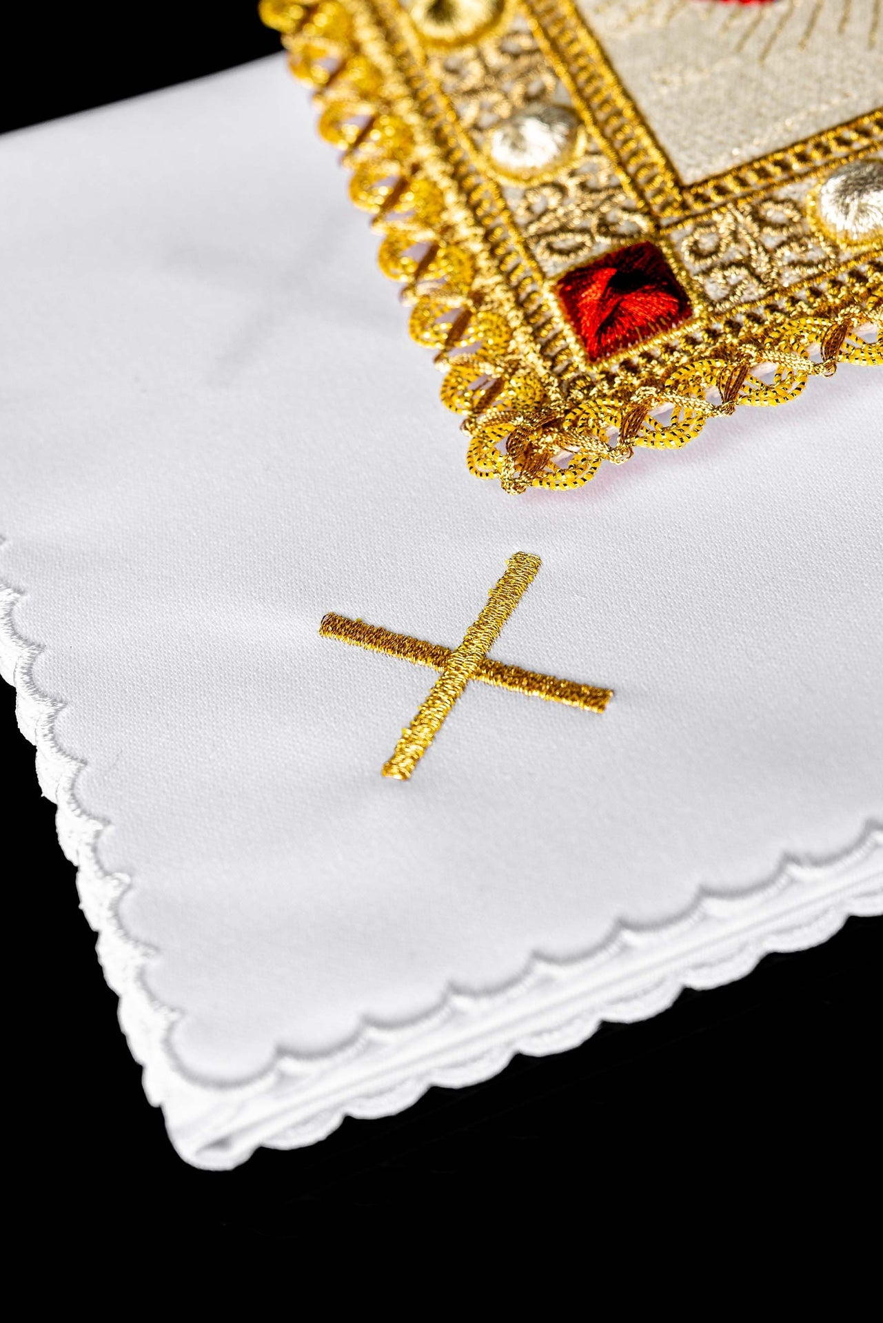 Bielizna kielichowa z haftem trzech serc - ORNATY.PL